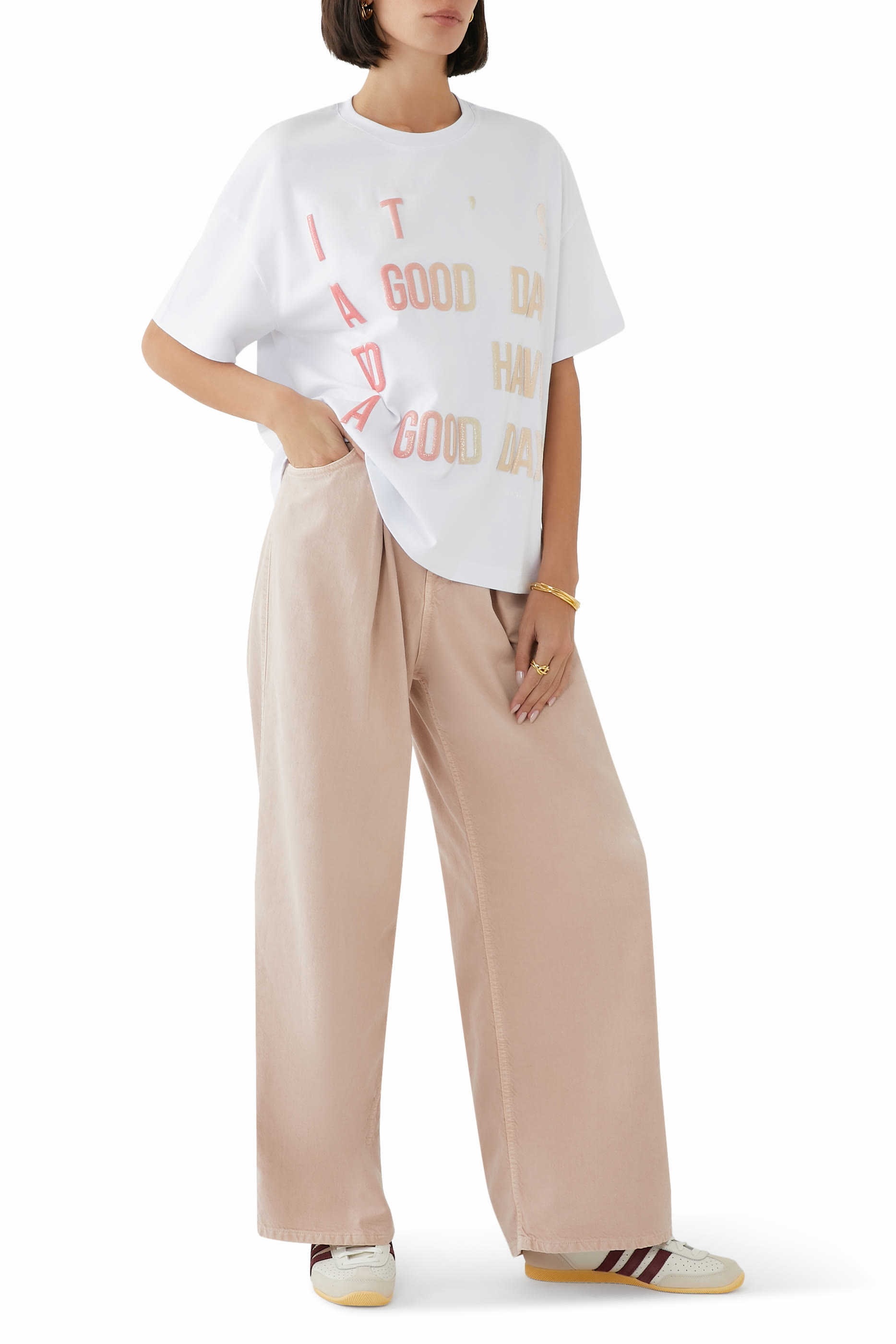 تيشيرت بشعار الماركة