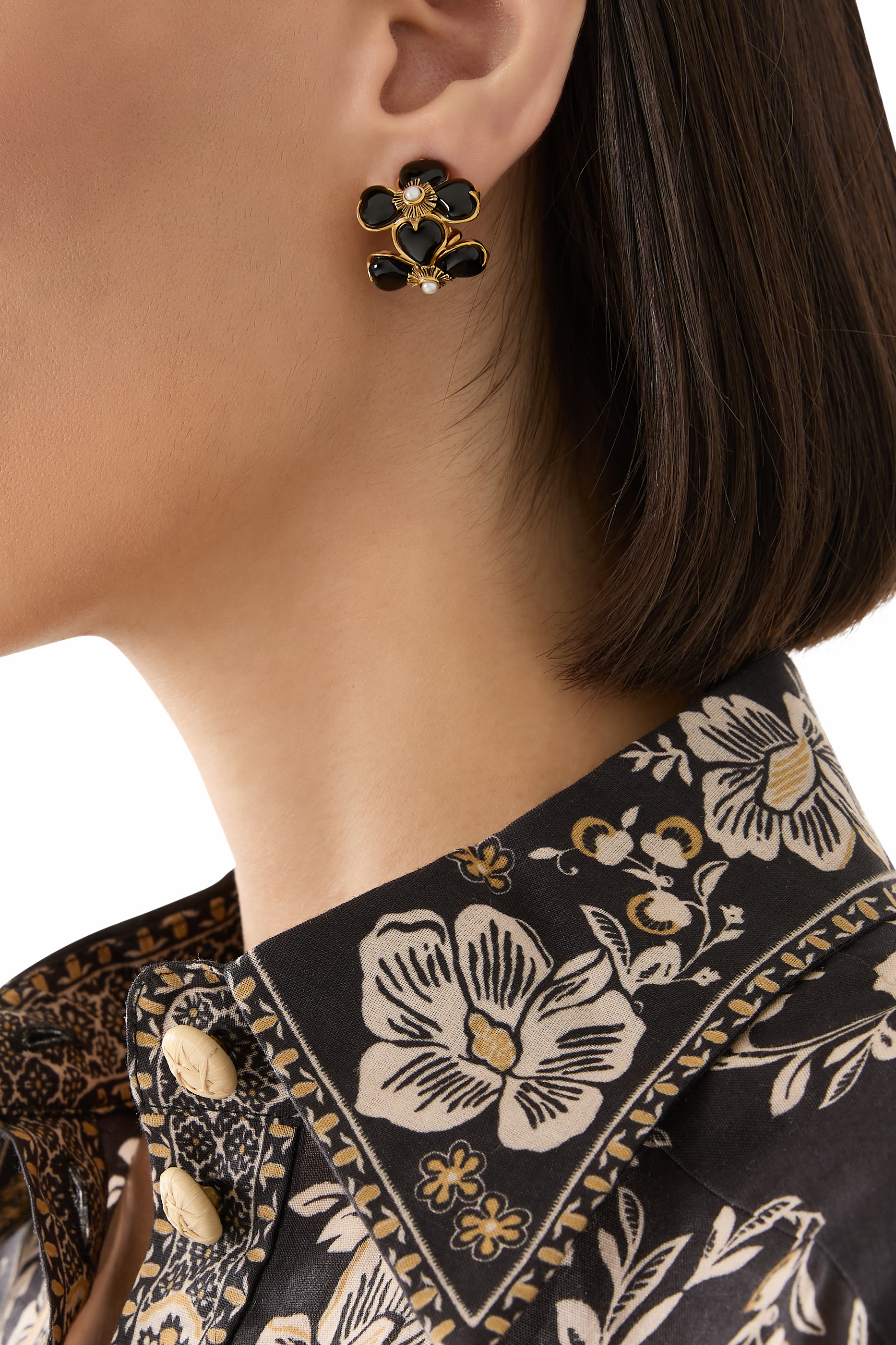 أقراط بتصميم برسيم بمشبك، نحاس مطلي بالذهب عيار 24 مع العقيق واللؤلؤ