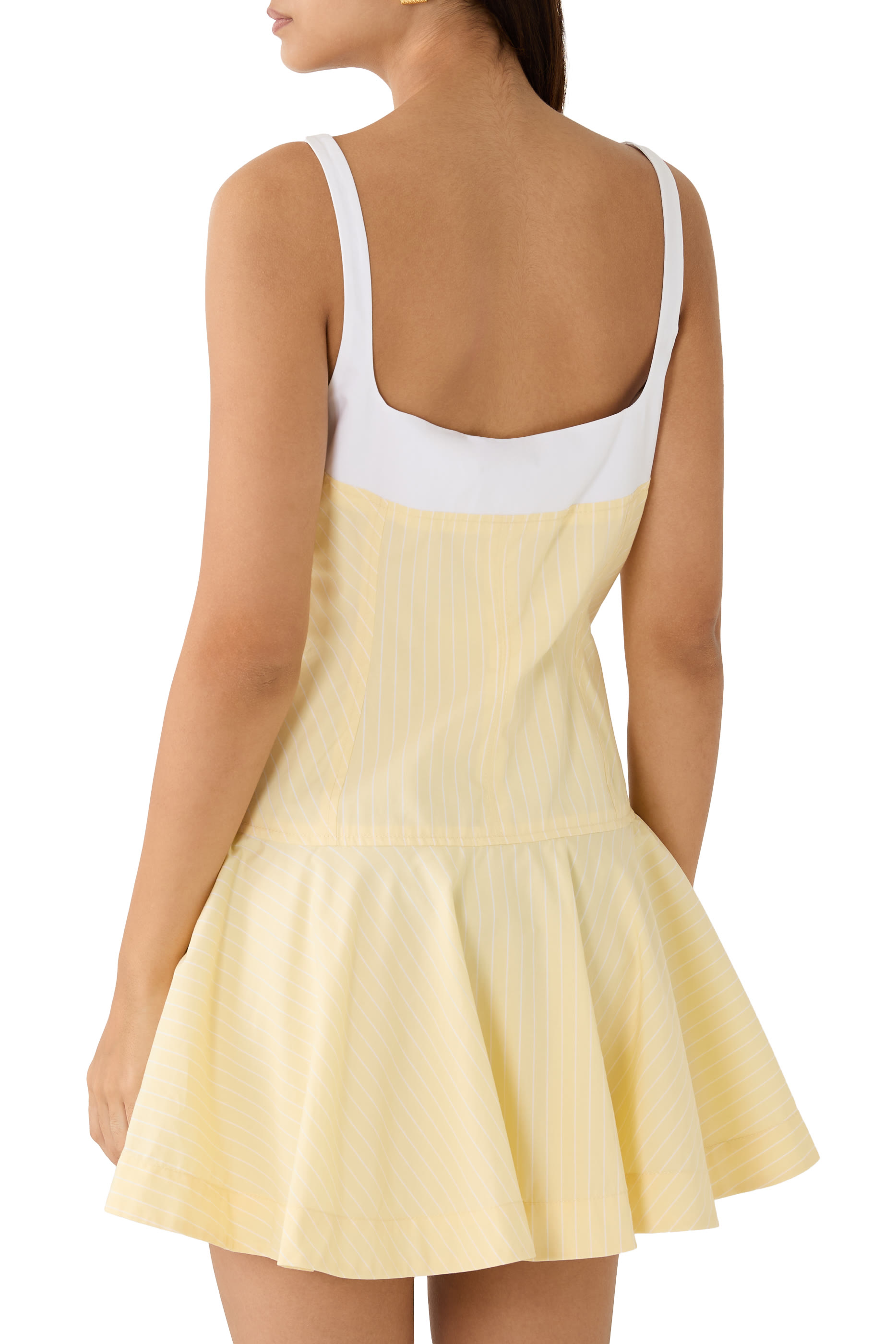 فستان تايلر قصير بتصميم مشد 