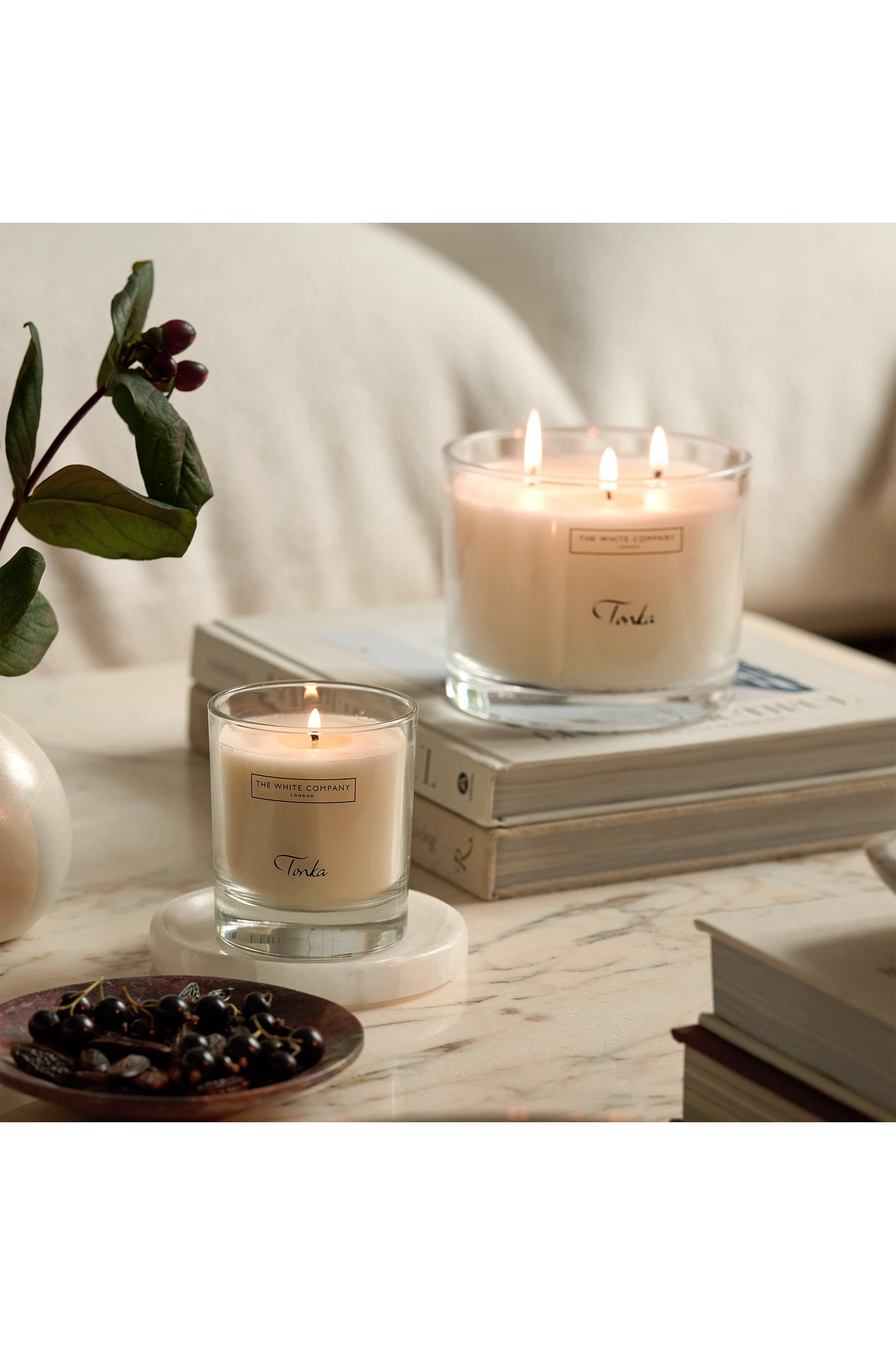 شمعة تونكا لاكجري بشعار الماركة