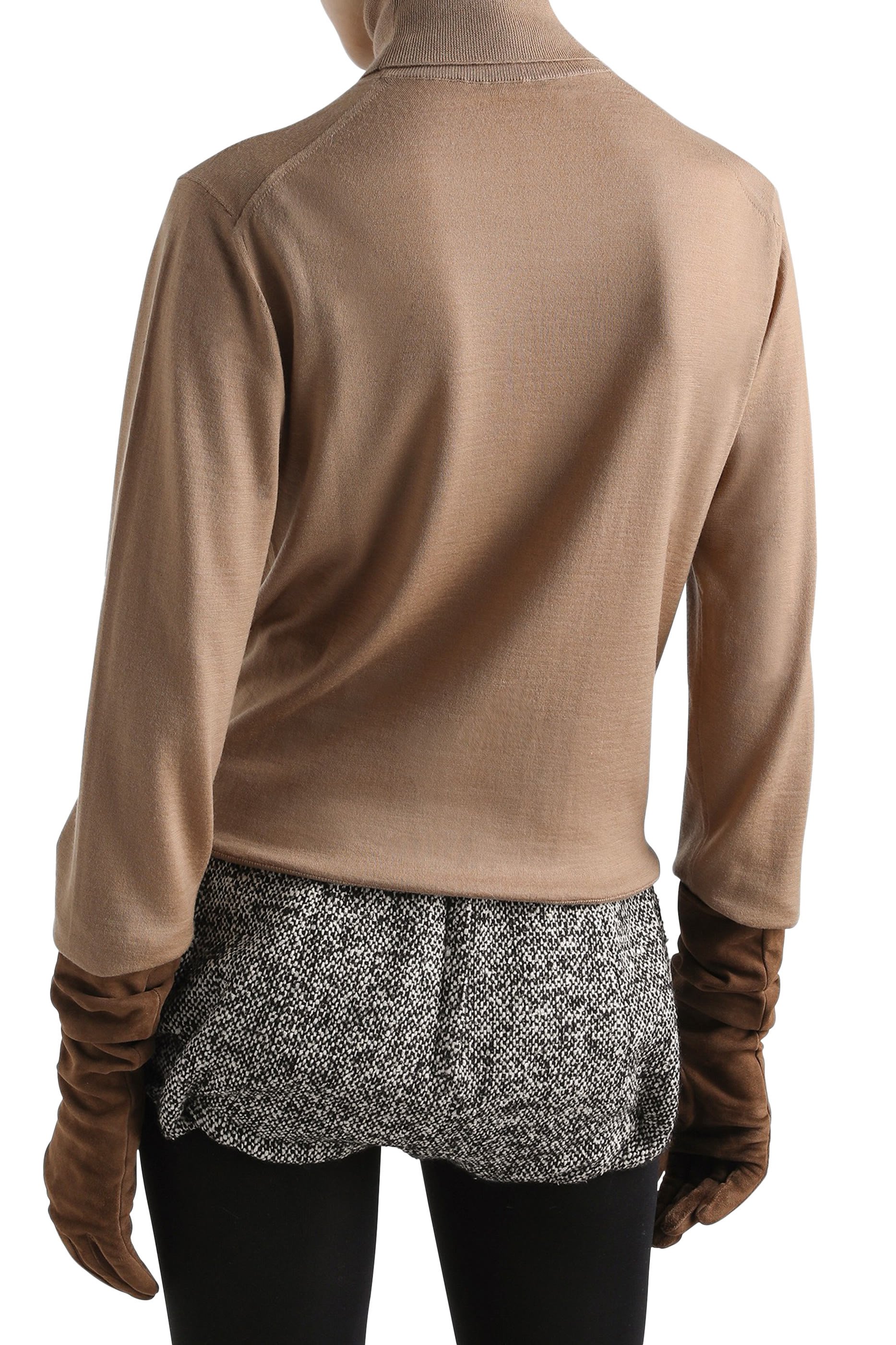 سترة بياقة عالية