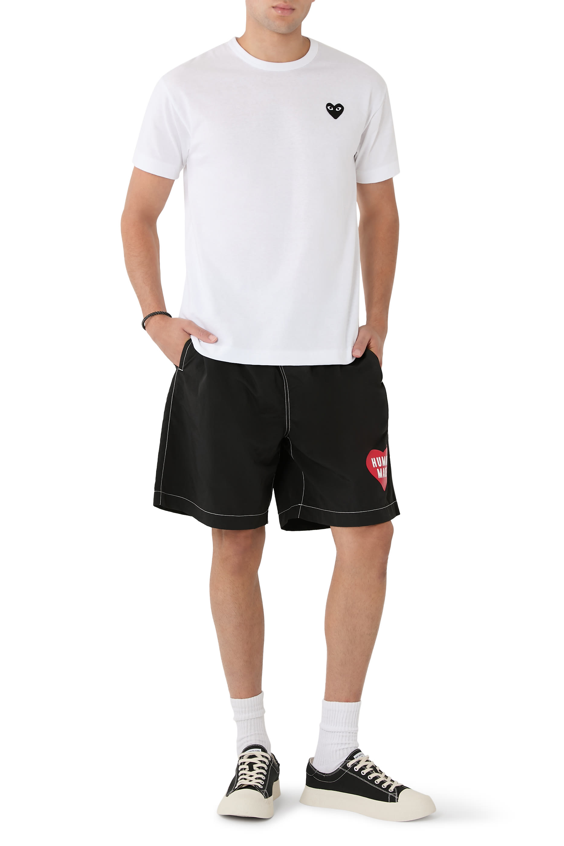 تيشيرت بشعار الماركة