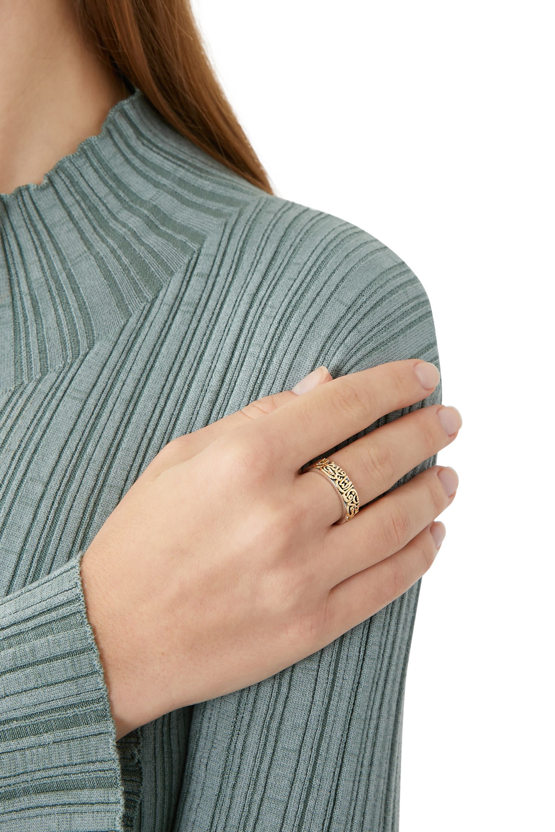 خاتم سبليت هارت للنساء مزين بخط عربي فضة إسترلينية وذهب عيار 18