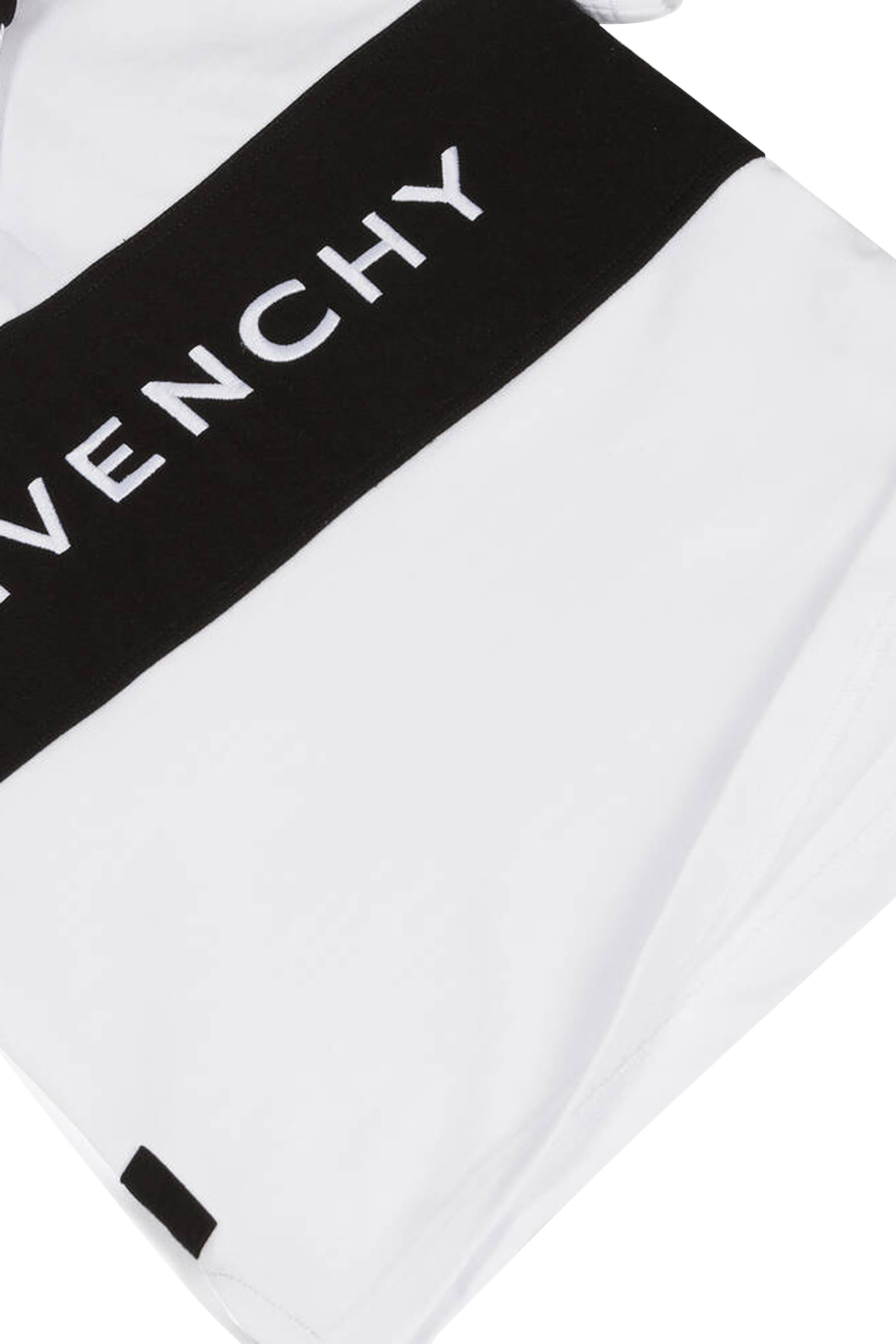 قميص بولو بشعار الماركة للأطفال