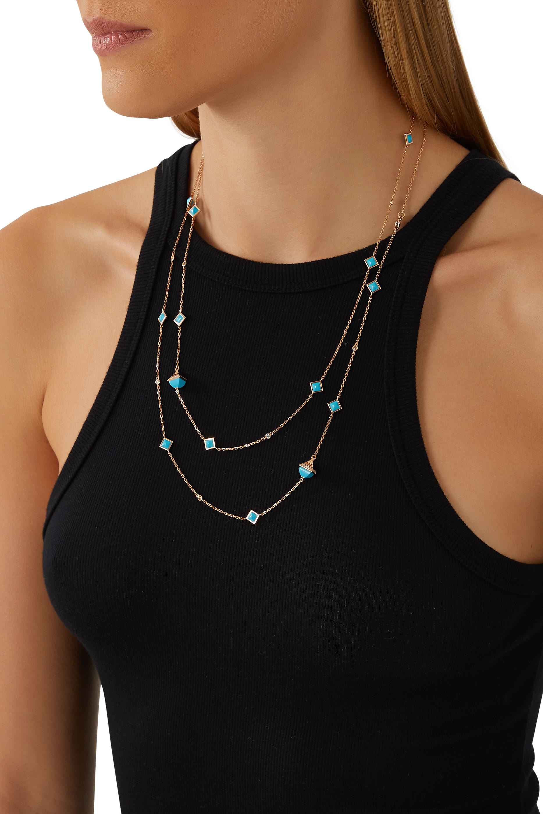 قلادة بتصميم سلسلة مرصعة بأحجار هرمية