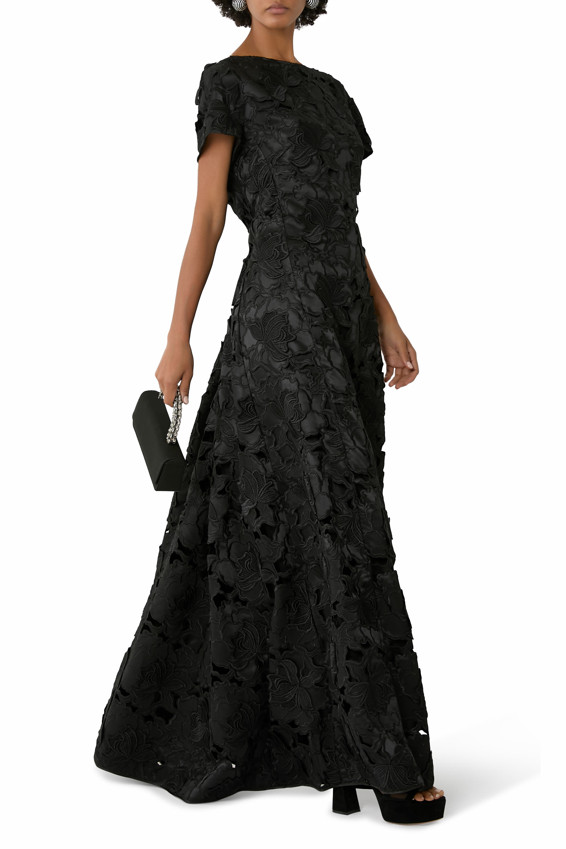 فستان سهرة رانيا