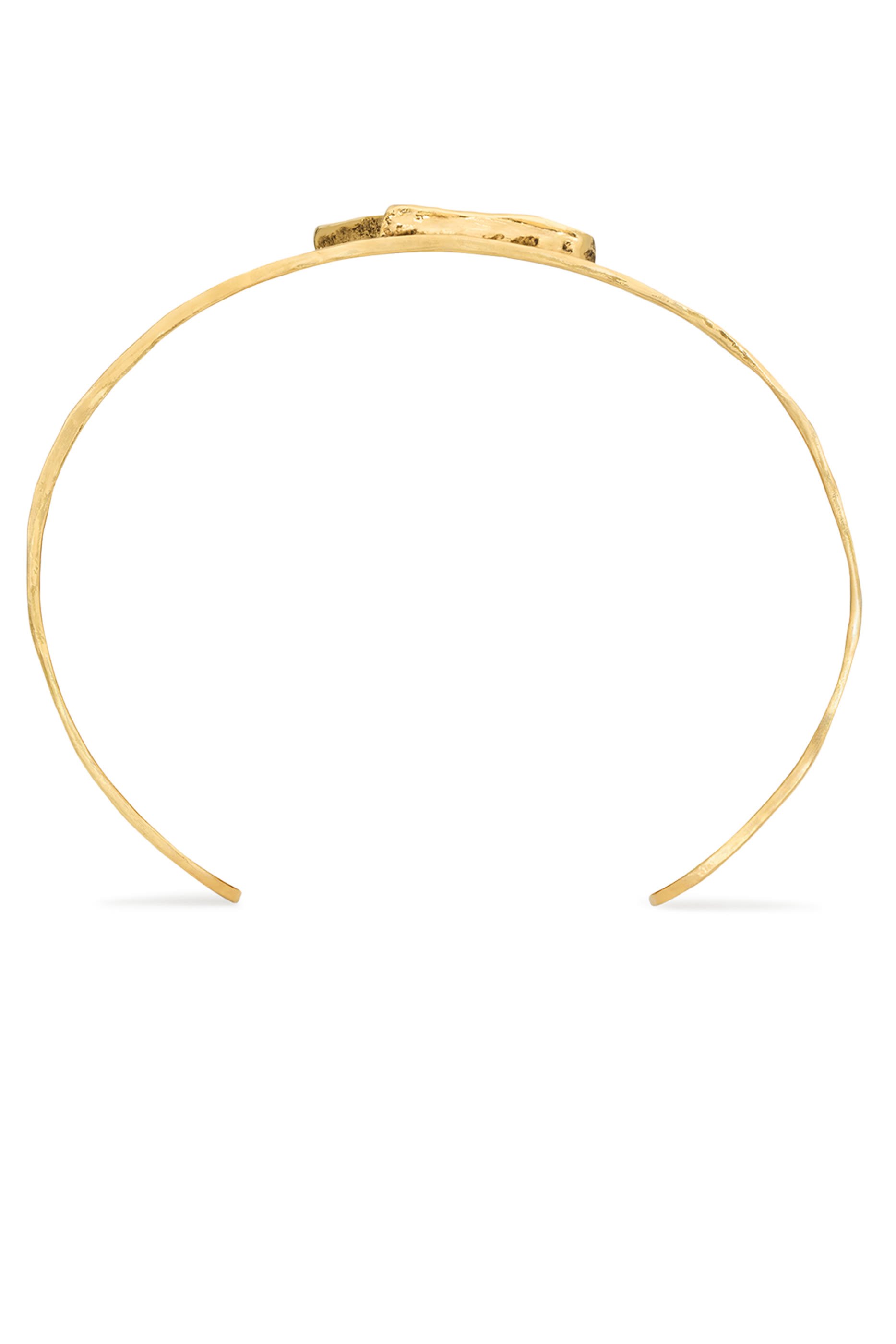 سوار مفتوح بشعار الماركة