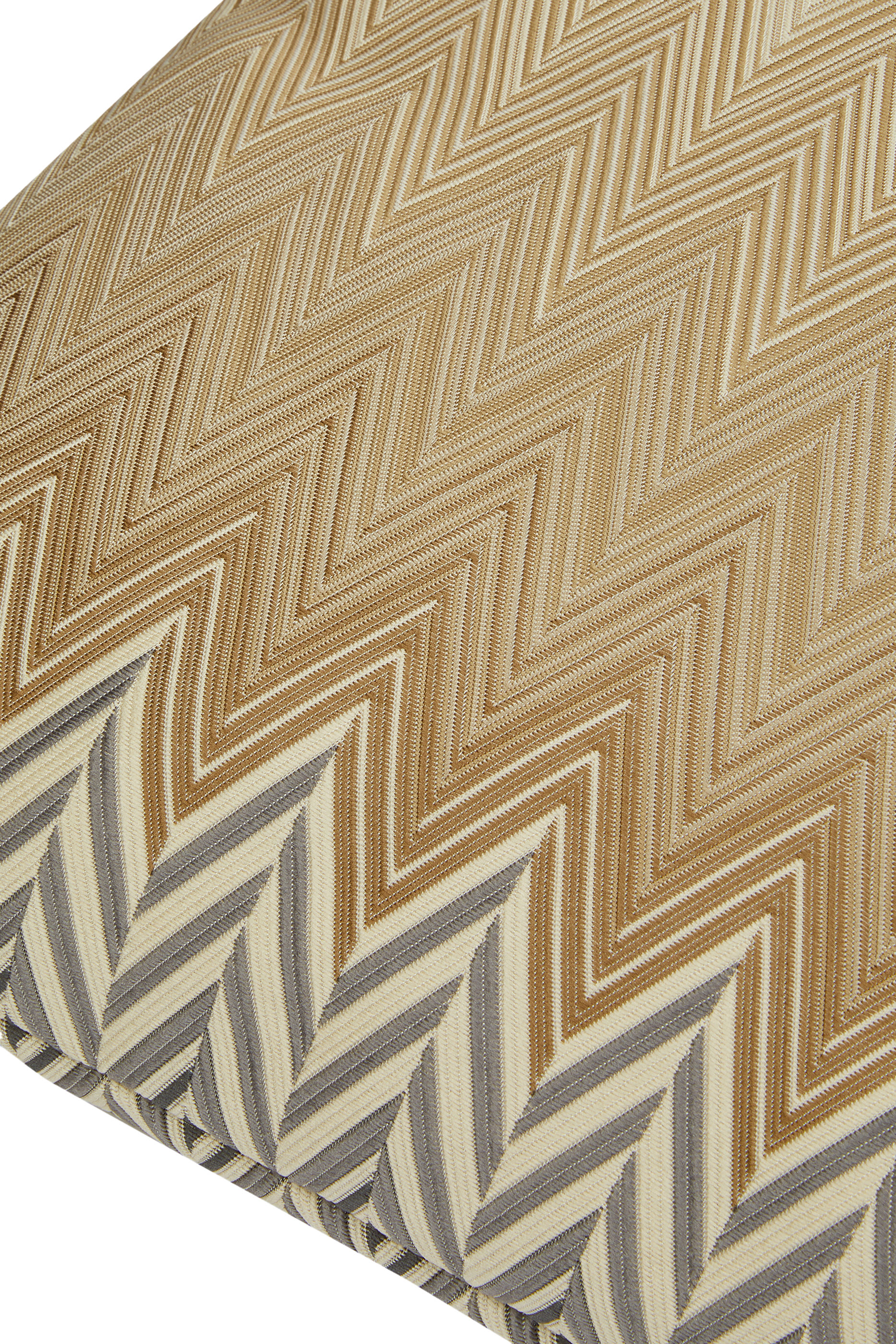 وسادة باستيا