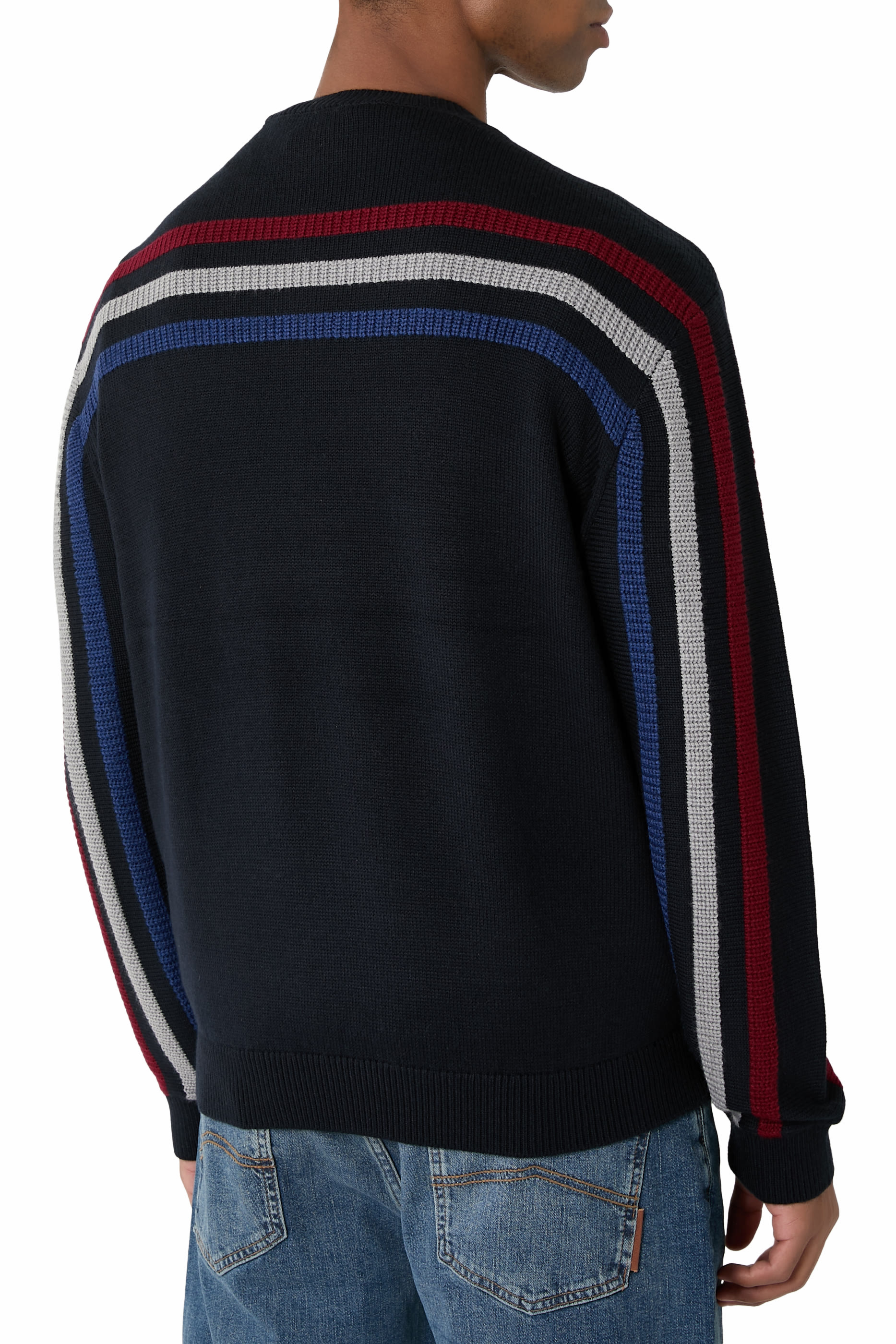  كنزة منسوجة بخطوط متعرجة