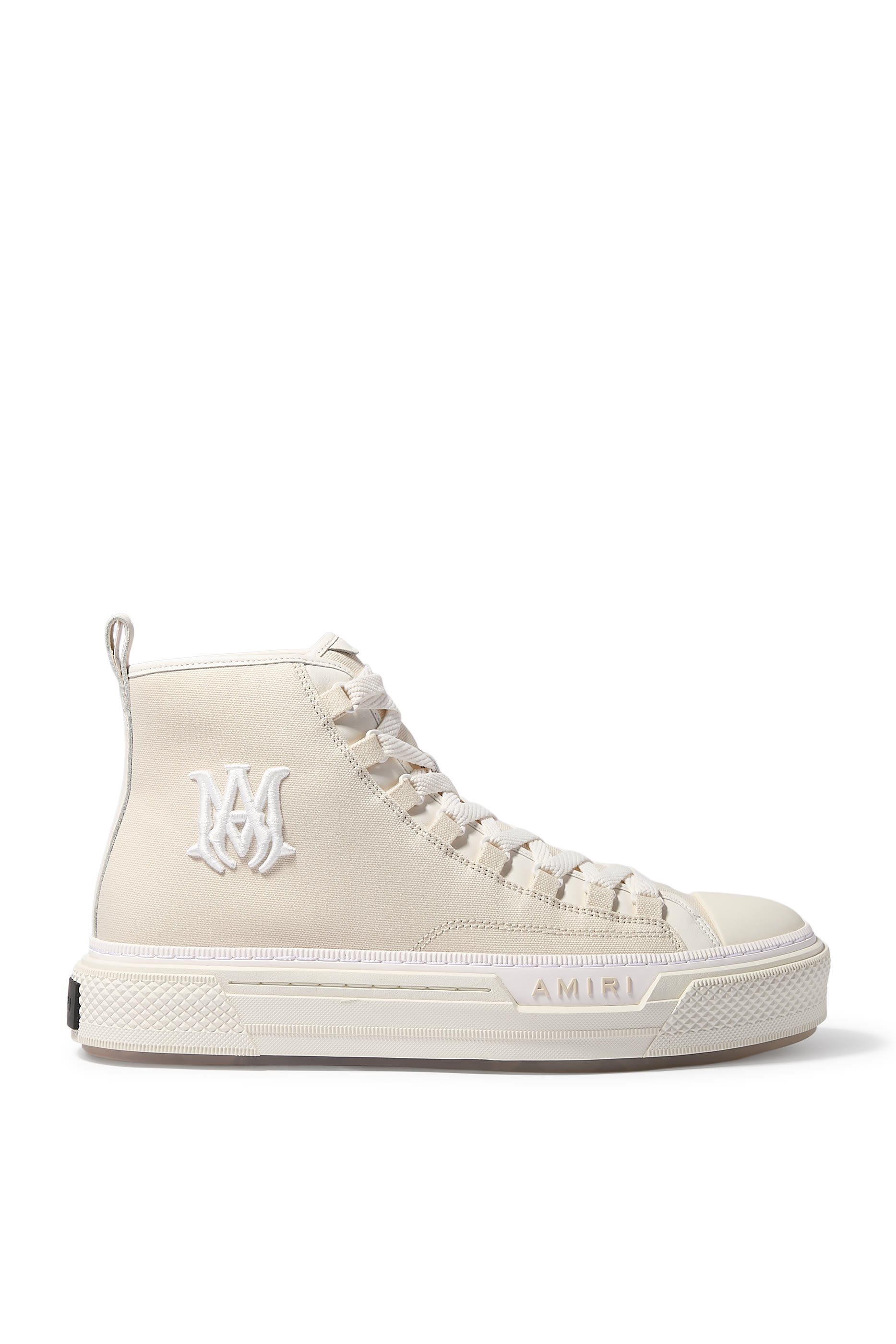 سنيكرز هاي قصير بشعار الماركة