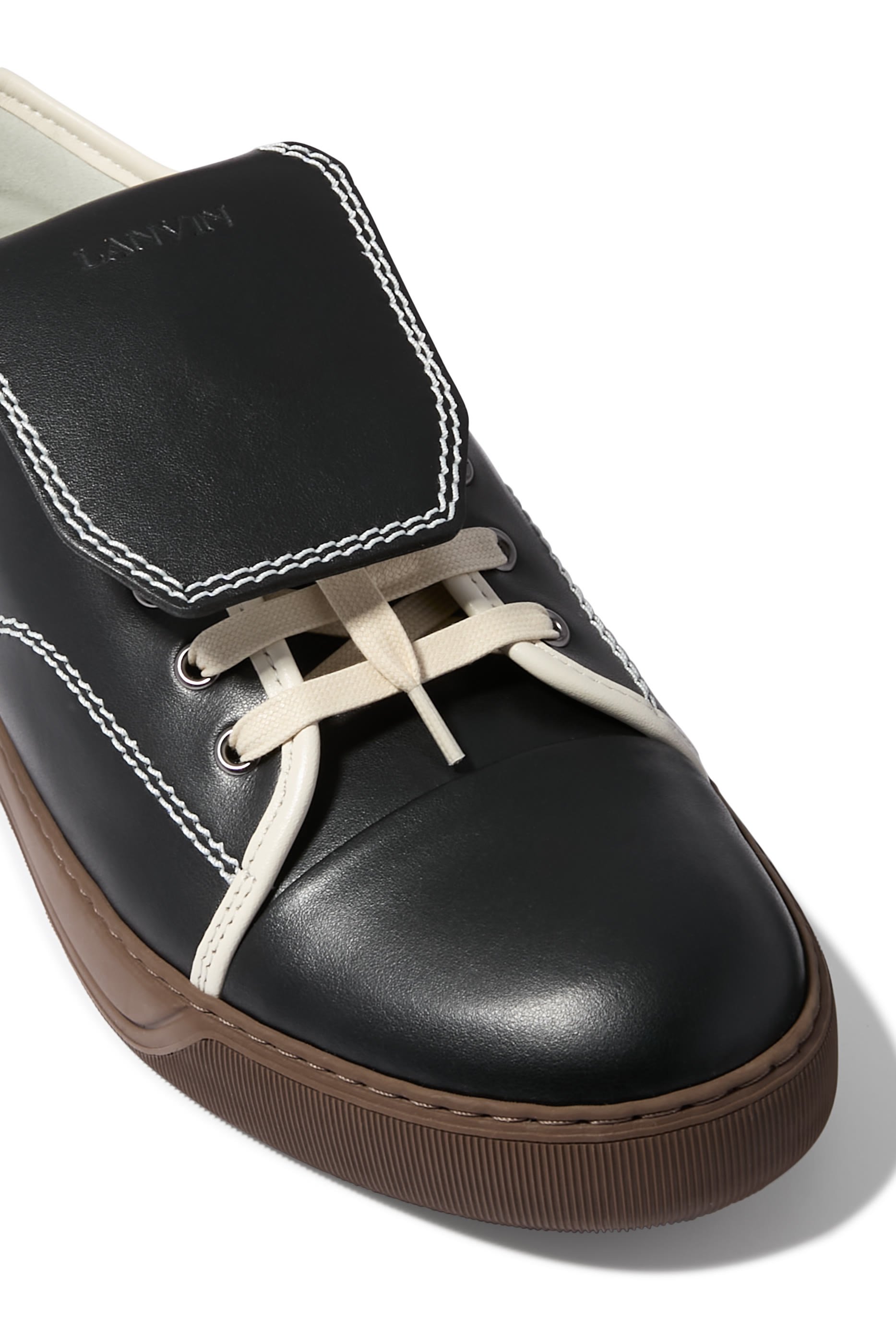 سنيكرز دي بي بي 1بلسان جلد