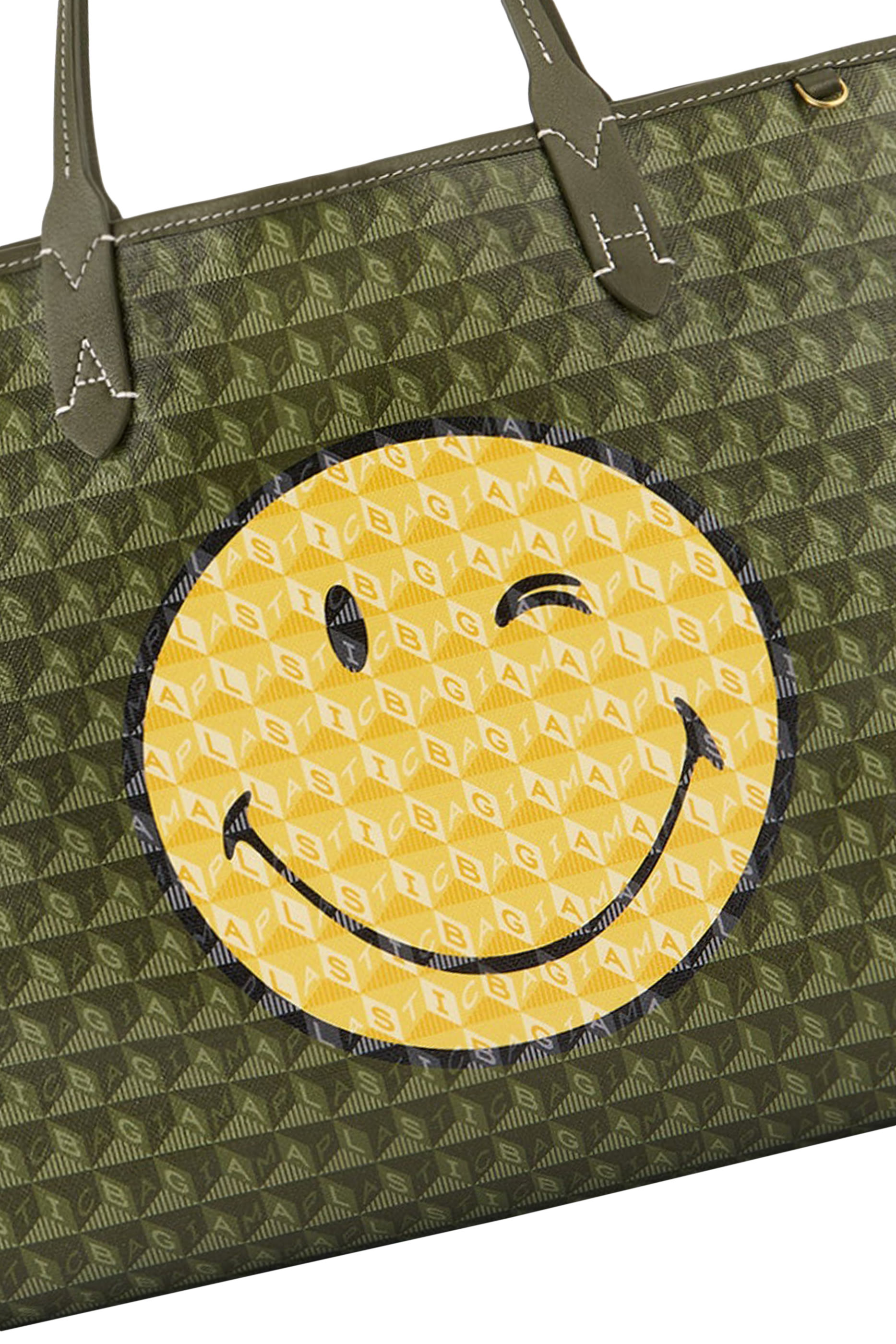 حقيبة يد آي ام ايه بلاستيك باج بطبعة وجه بغمزة