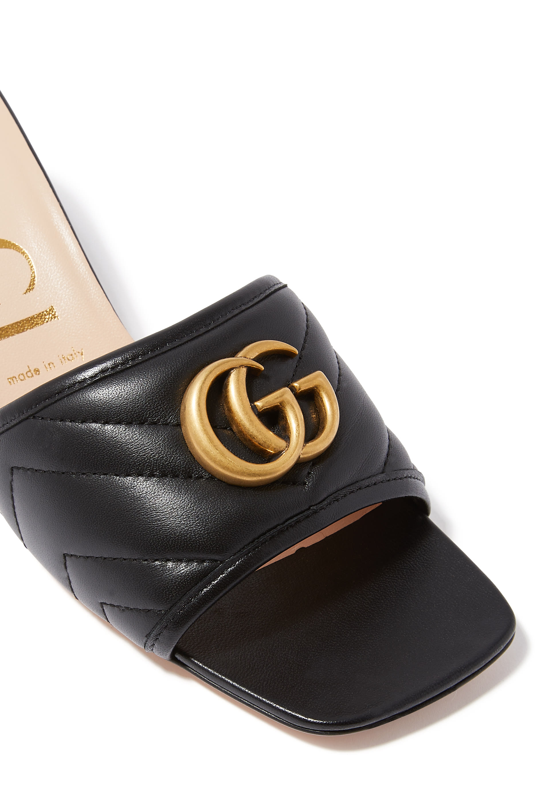 حذاء خفيف بكعب عريض 55 وحرفي شعار الماركة