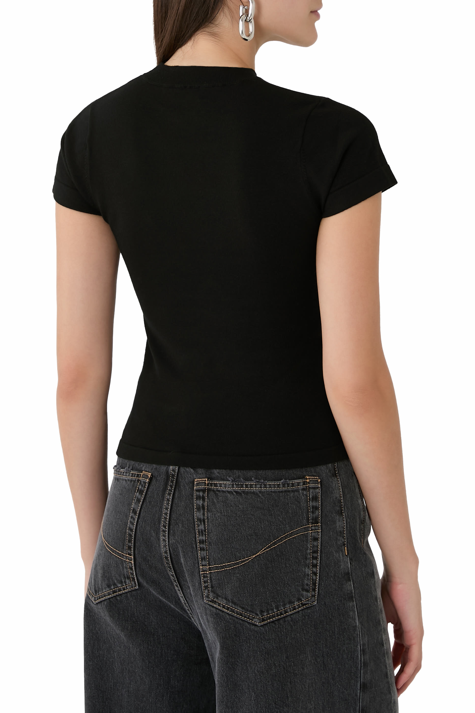 تيشيرت هانا بنقشة زهرة تتفاعل مع الأشعة فوق البنفسجية