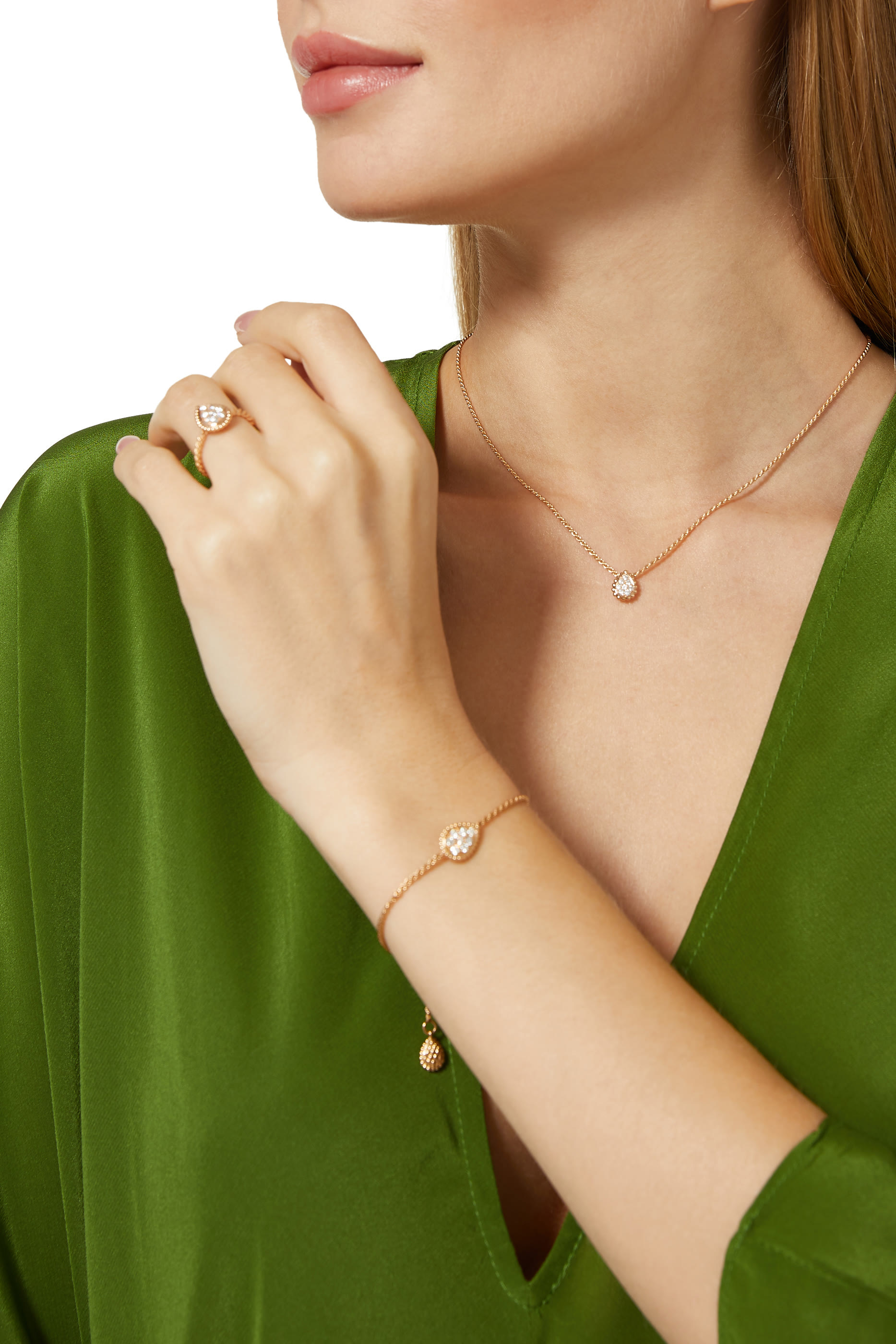 قلادة سيربنت بوهيم بدلاية مقاس XS مرصعة بالماس ذهب وردي عيار 18