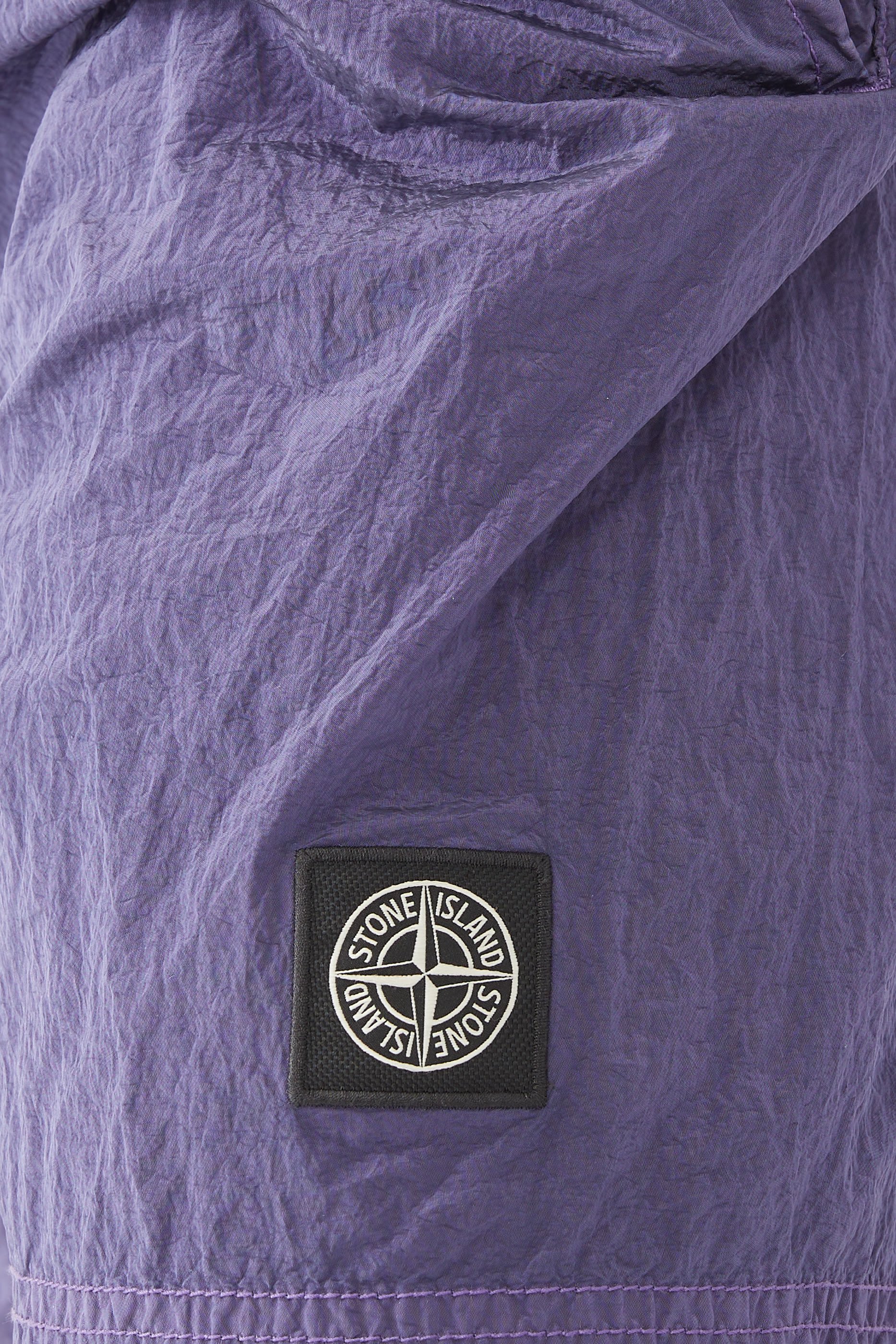 شورت برباط تضييق وشعار الماركة