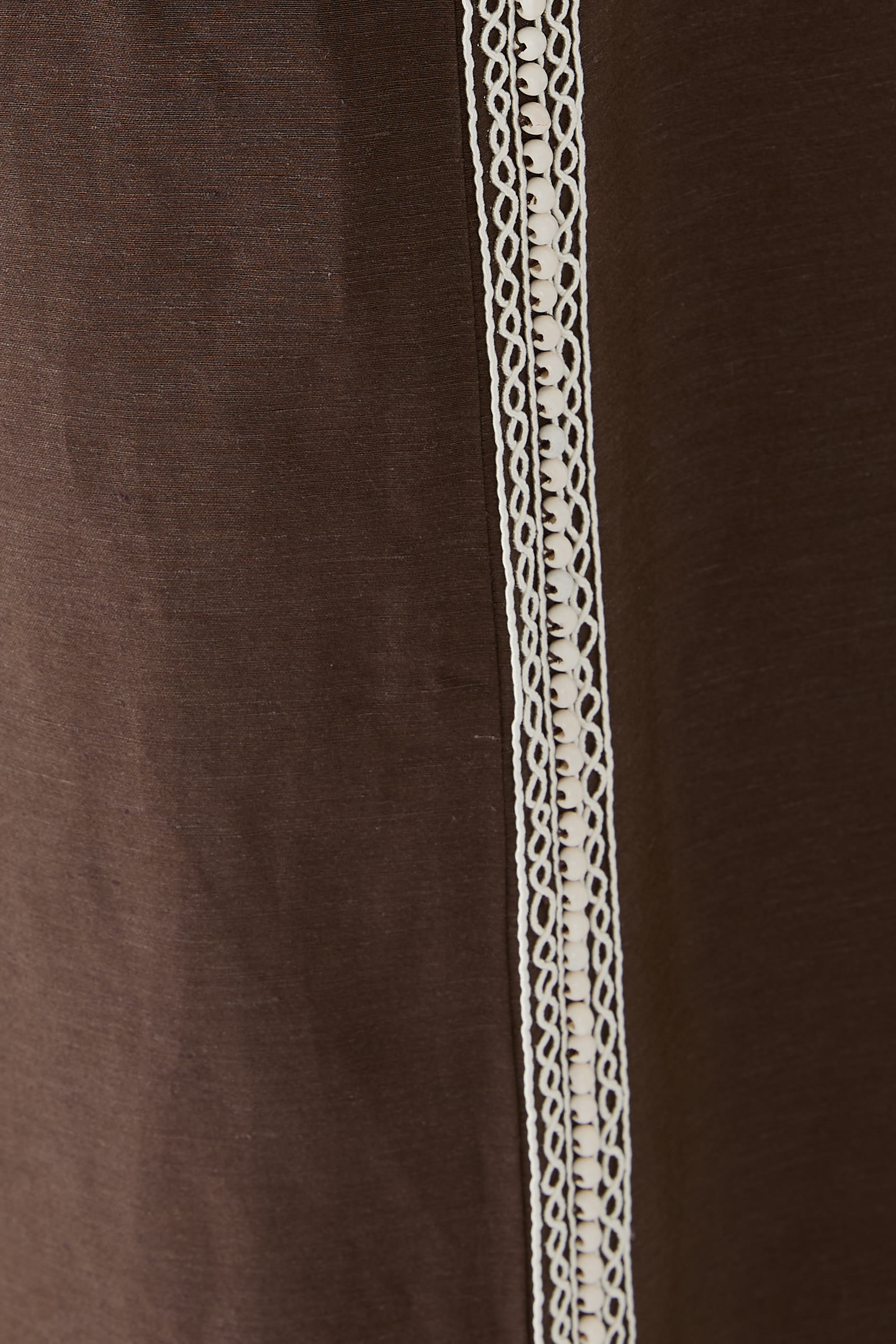 بنطال لياندرا مطرز بحبال