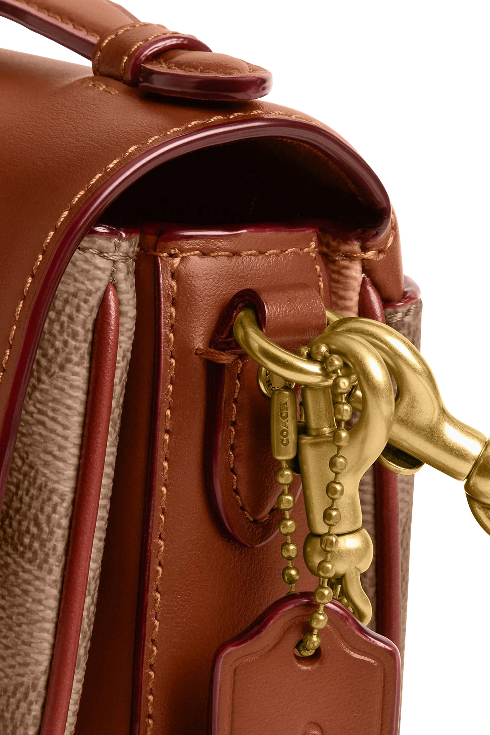 حقيبة كروس كاسي 17 قنب بشعار الماركة