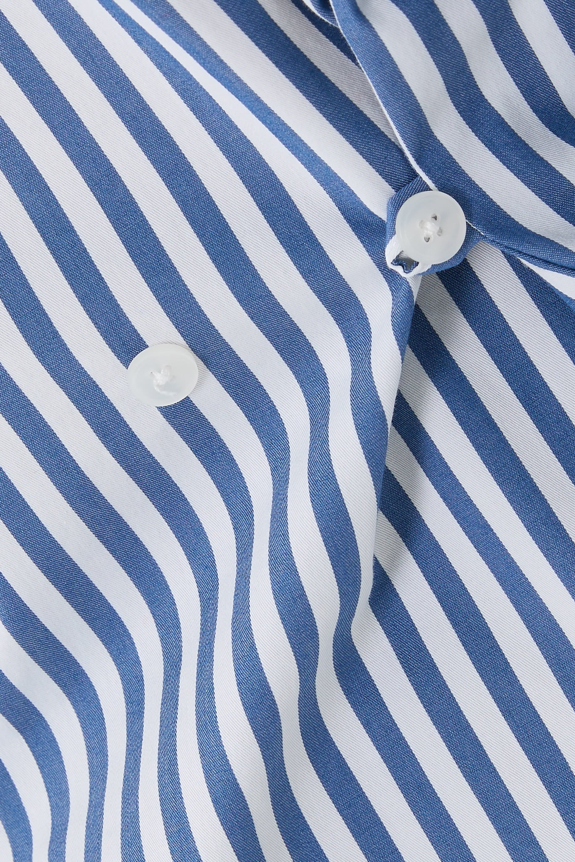 قميص بقصة فضفاضة بوبلين