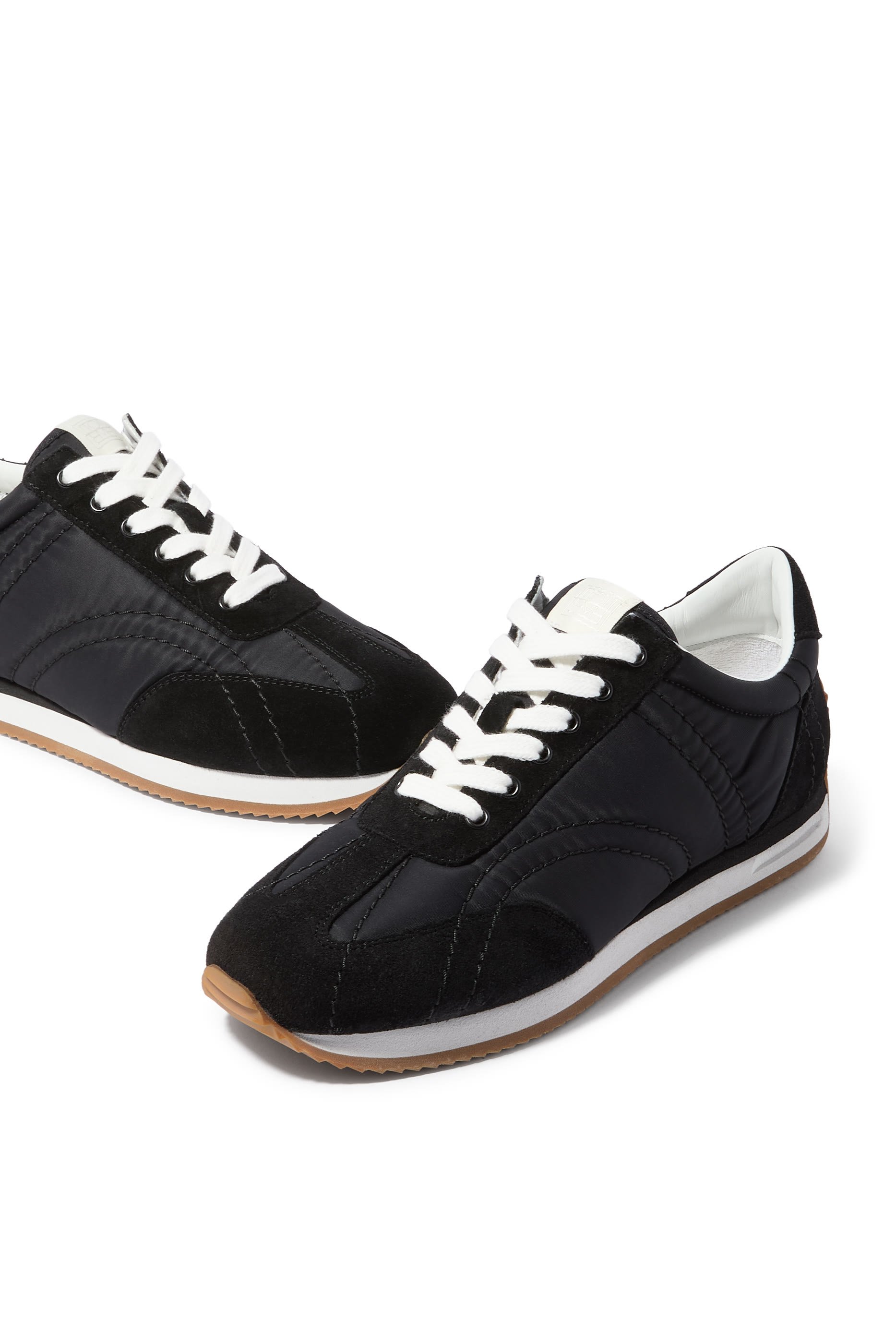 سنيكرز رياضي