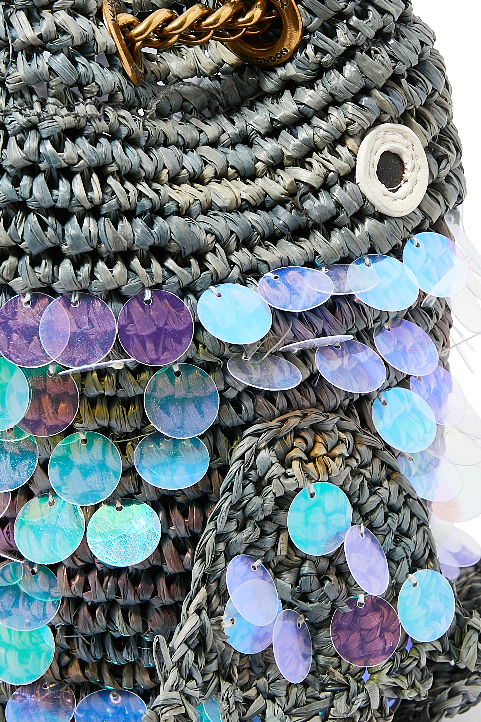 حقيبة كروس بودي كروشيه بتصميم سمكة