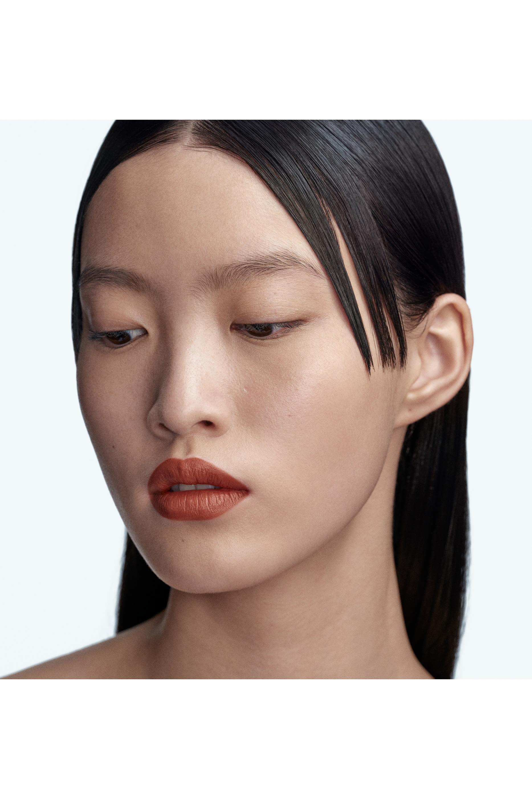 عبوة إعادة ملء أحمر شفاه غير لامع