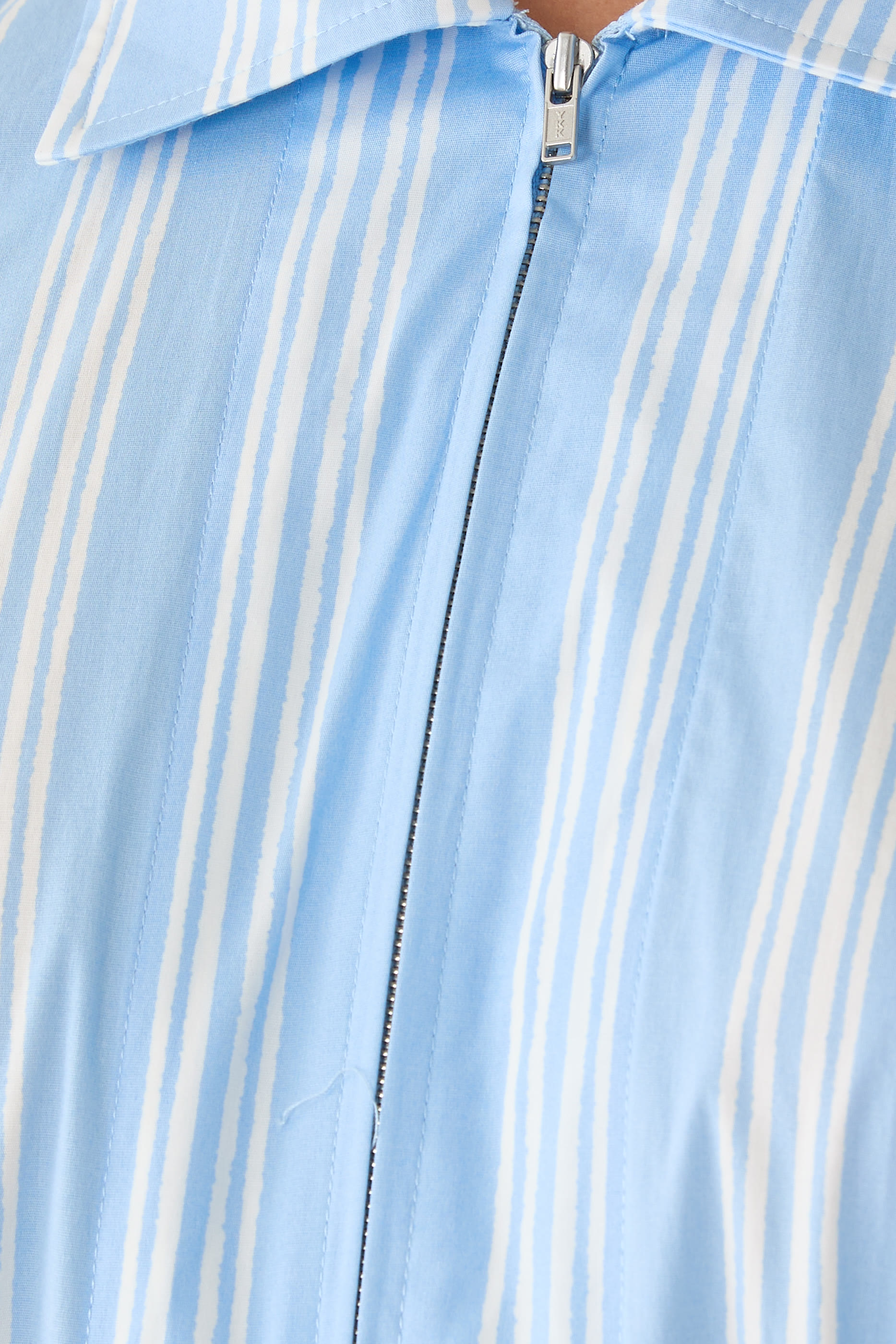 فستان تشي متوسط الطول