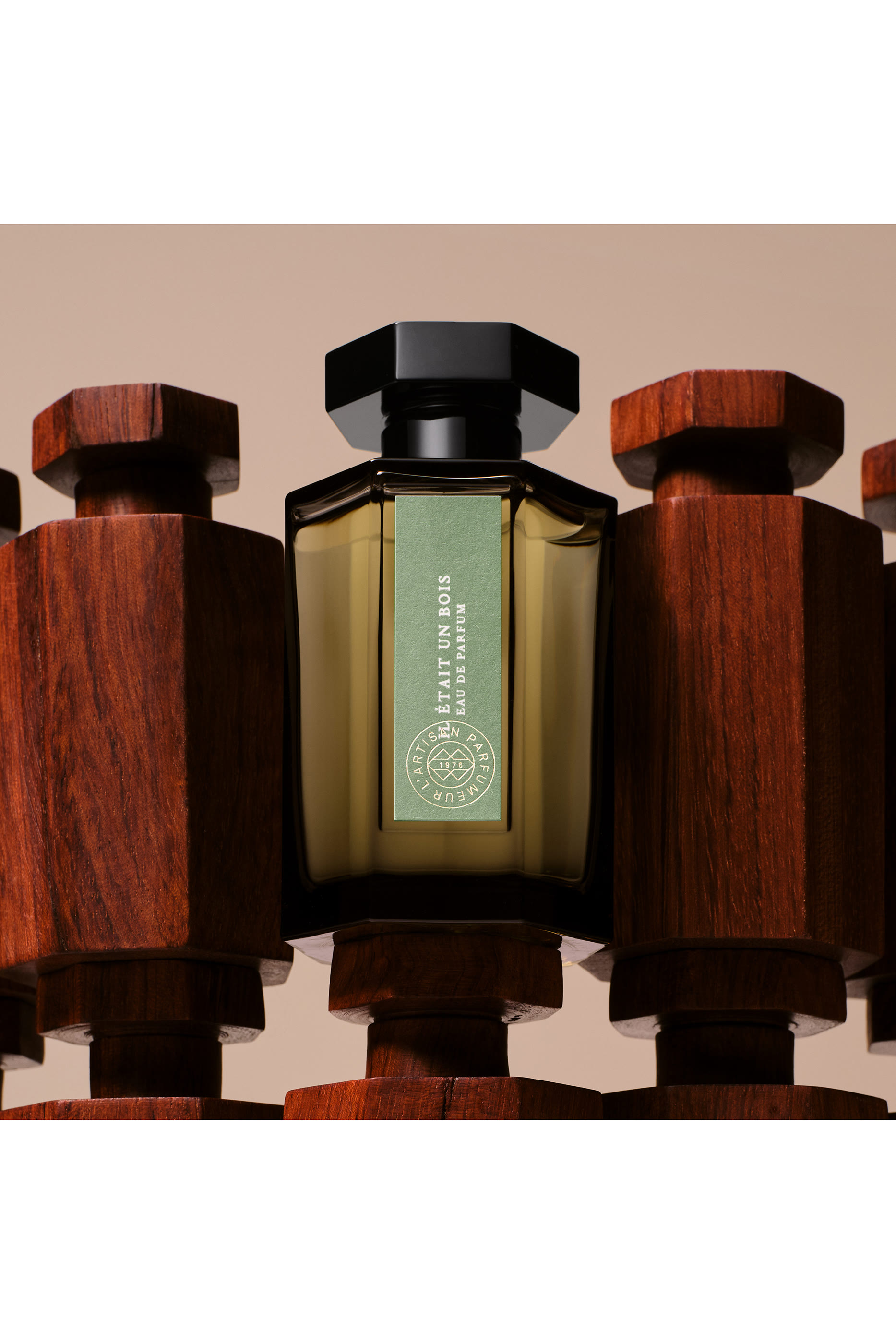 أو دو بارفان إيل إيتا أون بوا