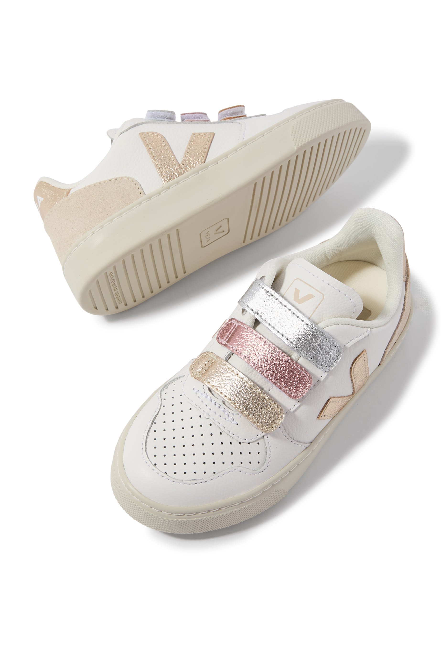 سنيكرز في-10 جلد للأطفال