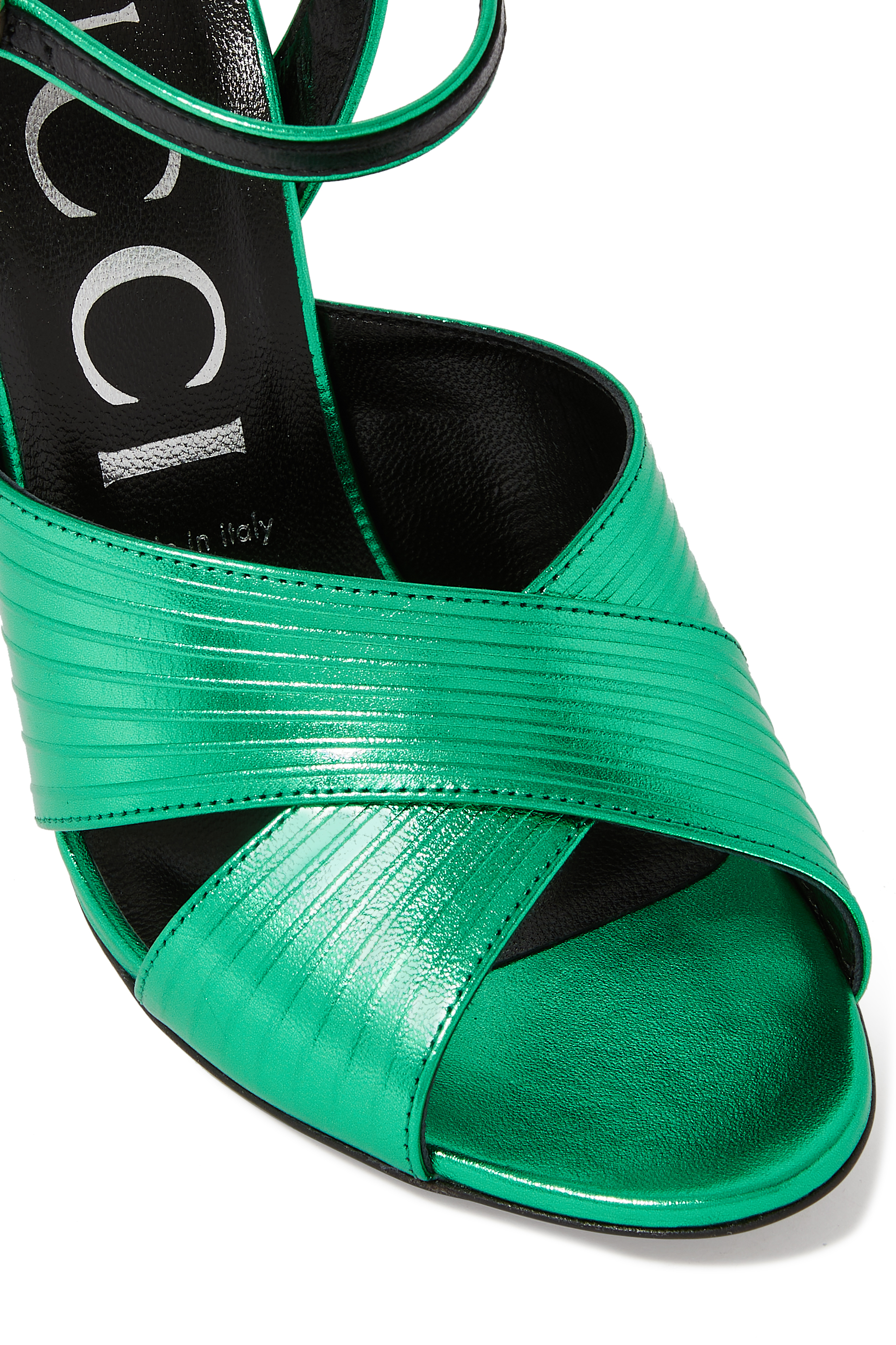 صندل بيتسي جلد لامع