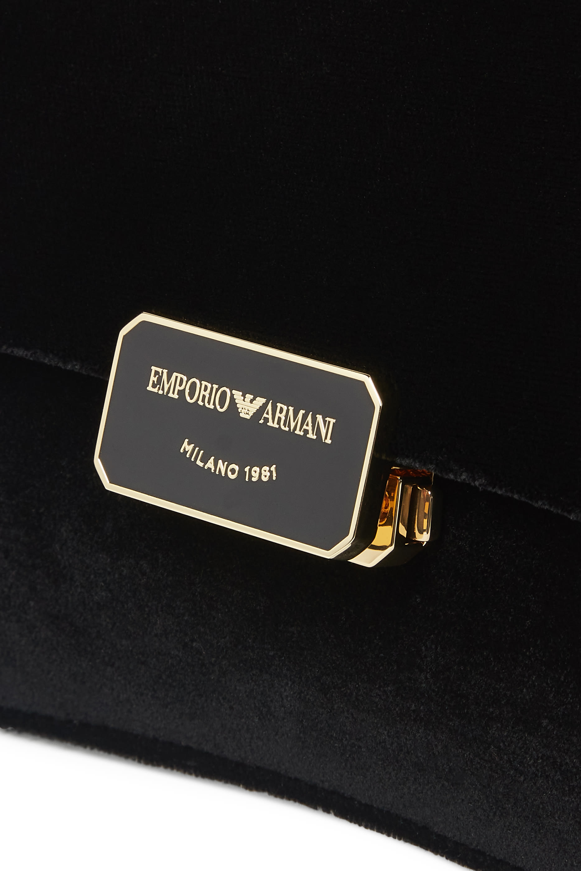 كلاتش بشعار الماركة ستان