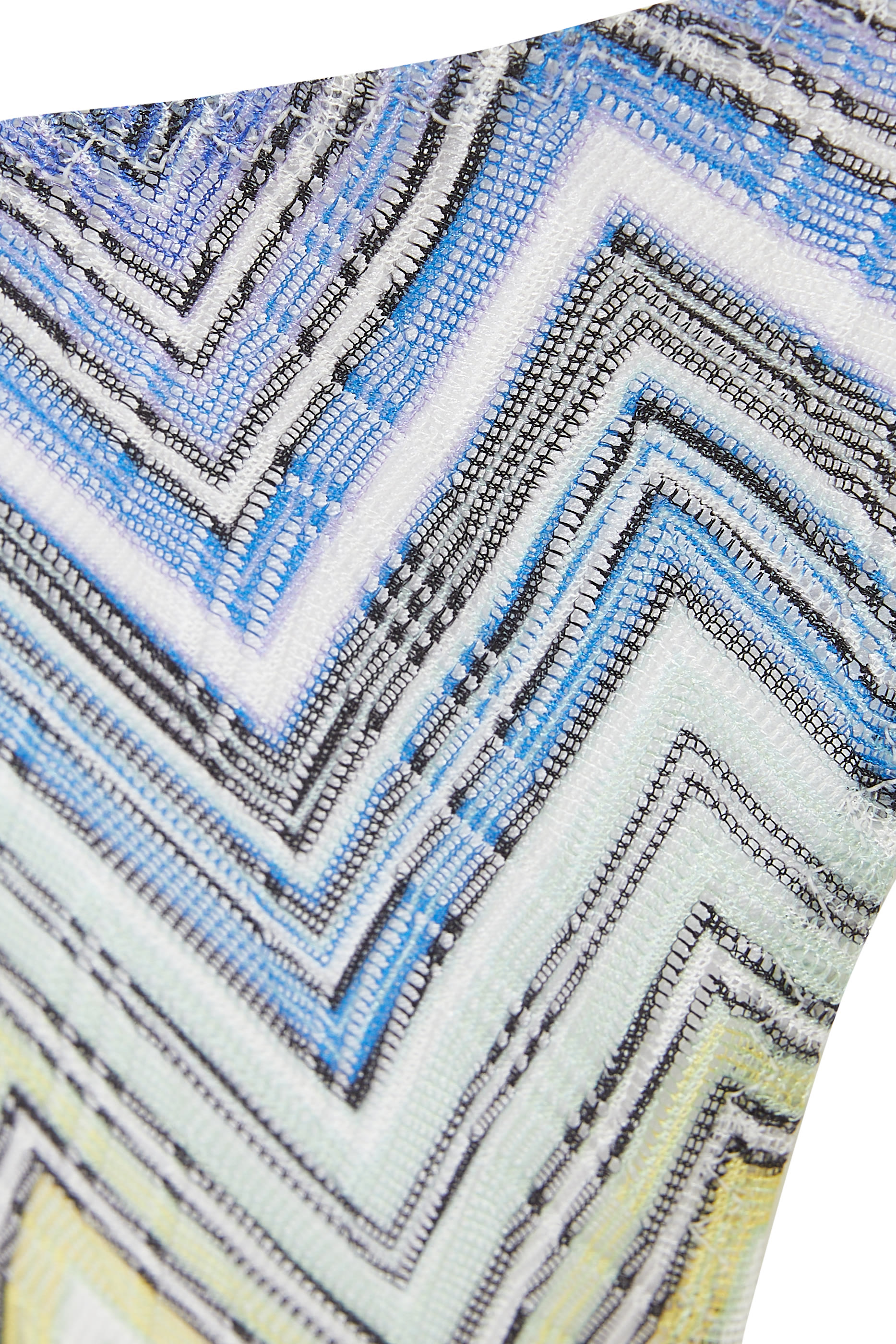 طقم بيكيني ماري بقوالب مثلثة ورباط حول العنق نسيج كروشيه