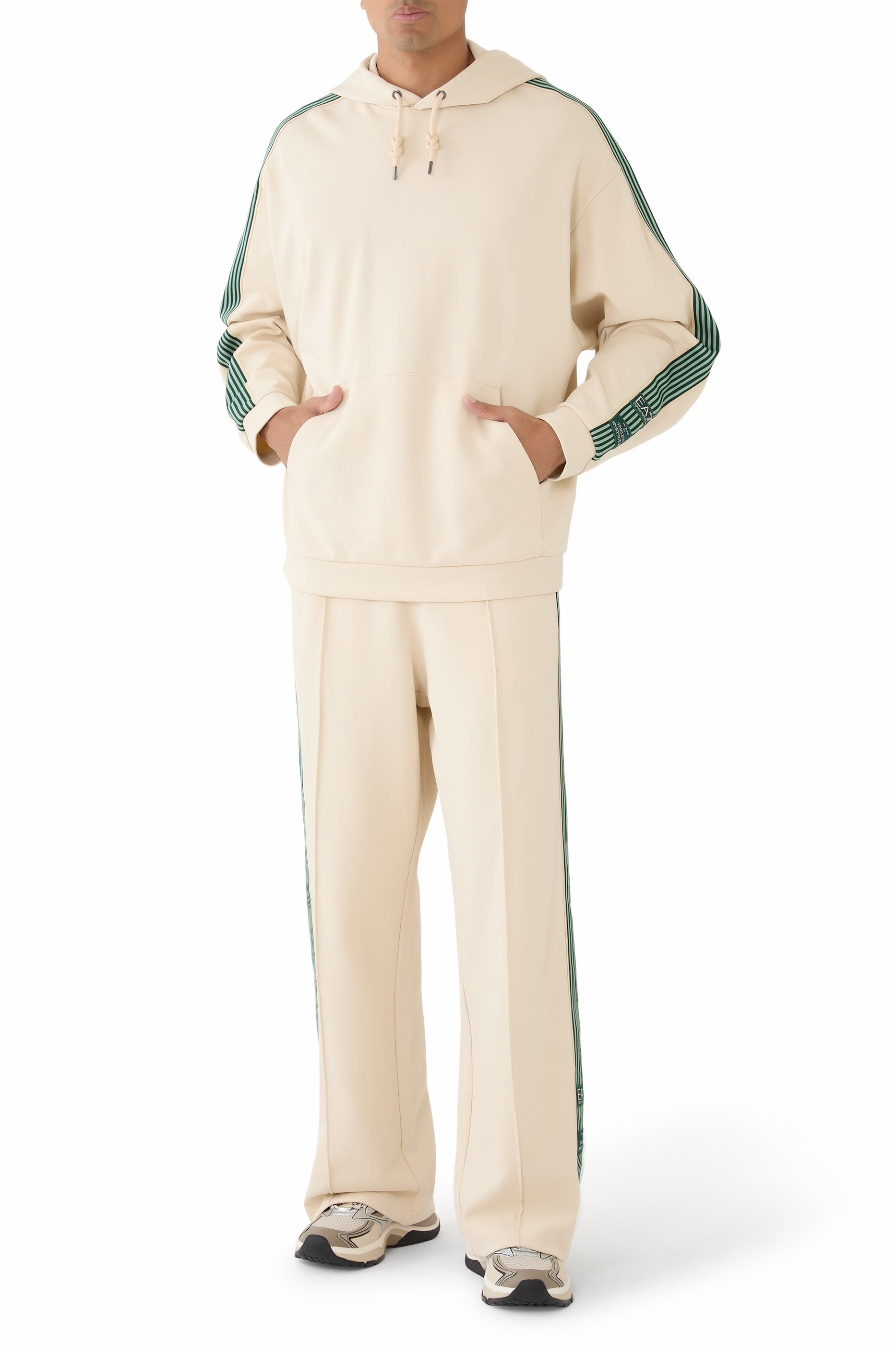 هودي بشعار الماركة