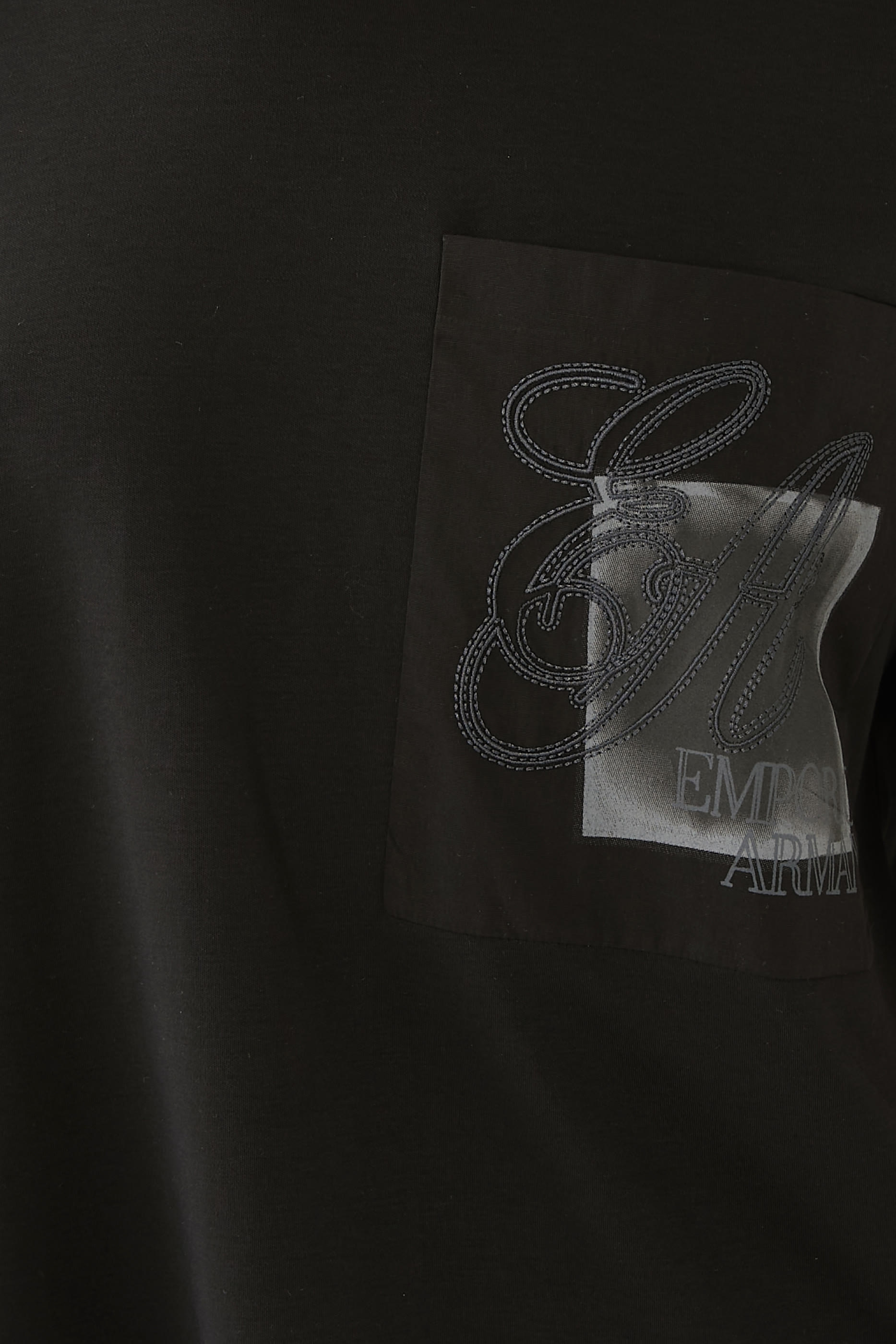 تيشيرت قطن مطرز بشعار الماركة