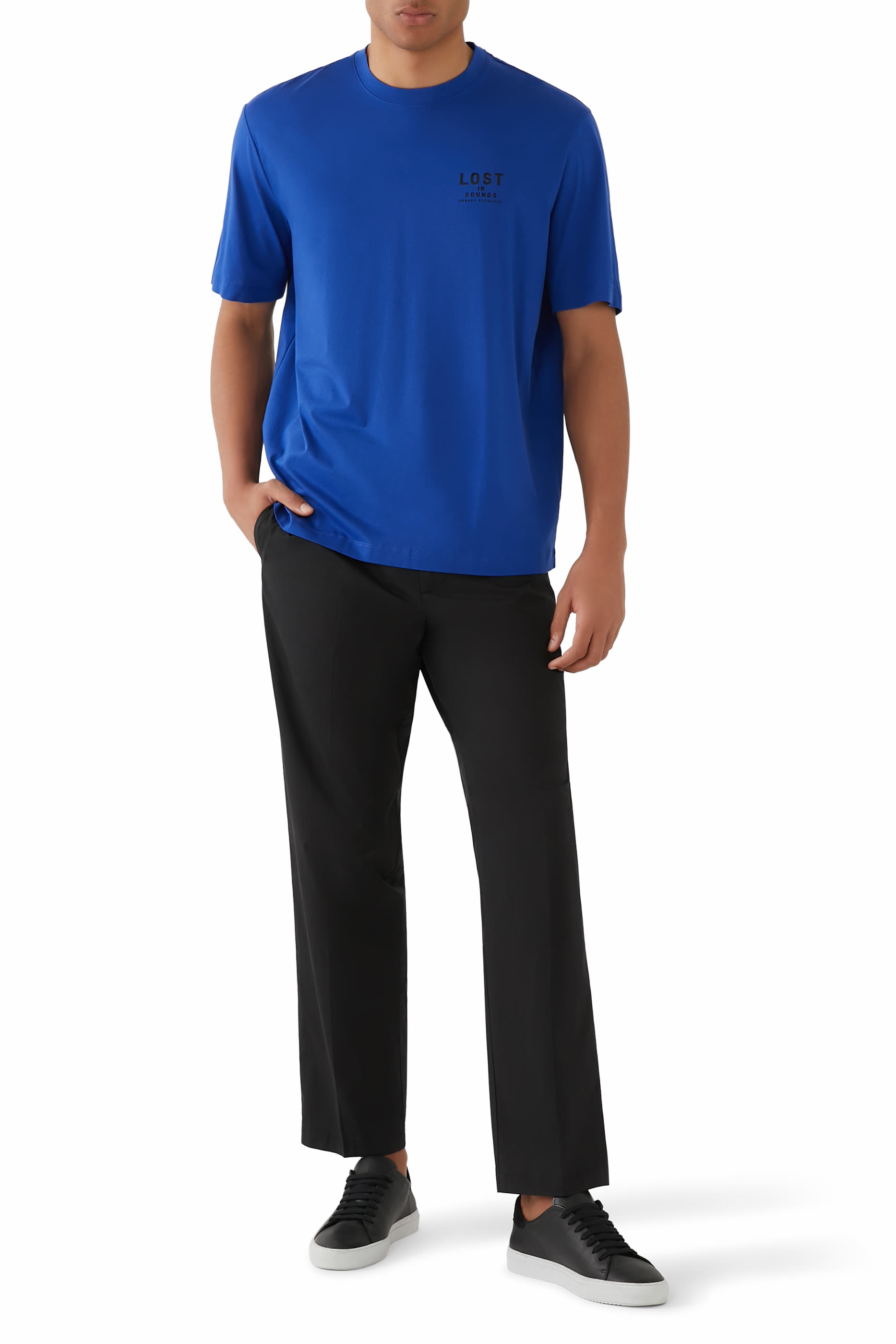 تيشيرت بقصة عادية بطبعة