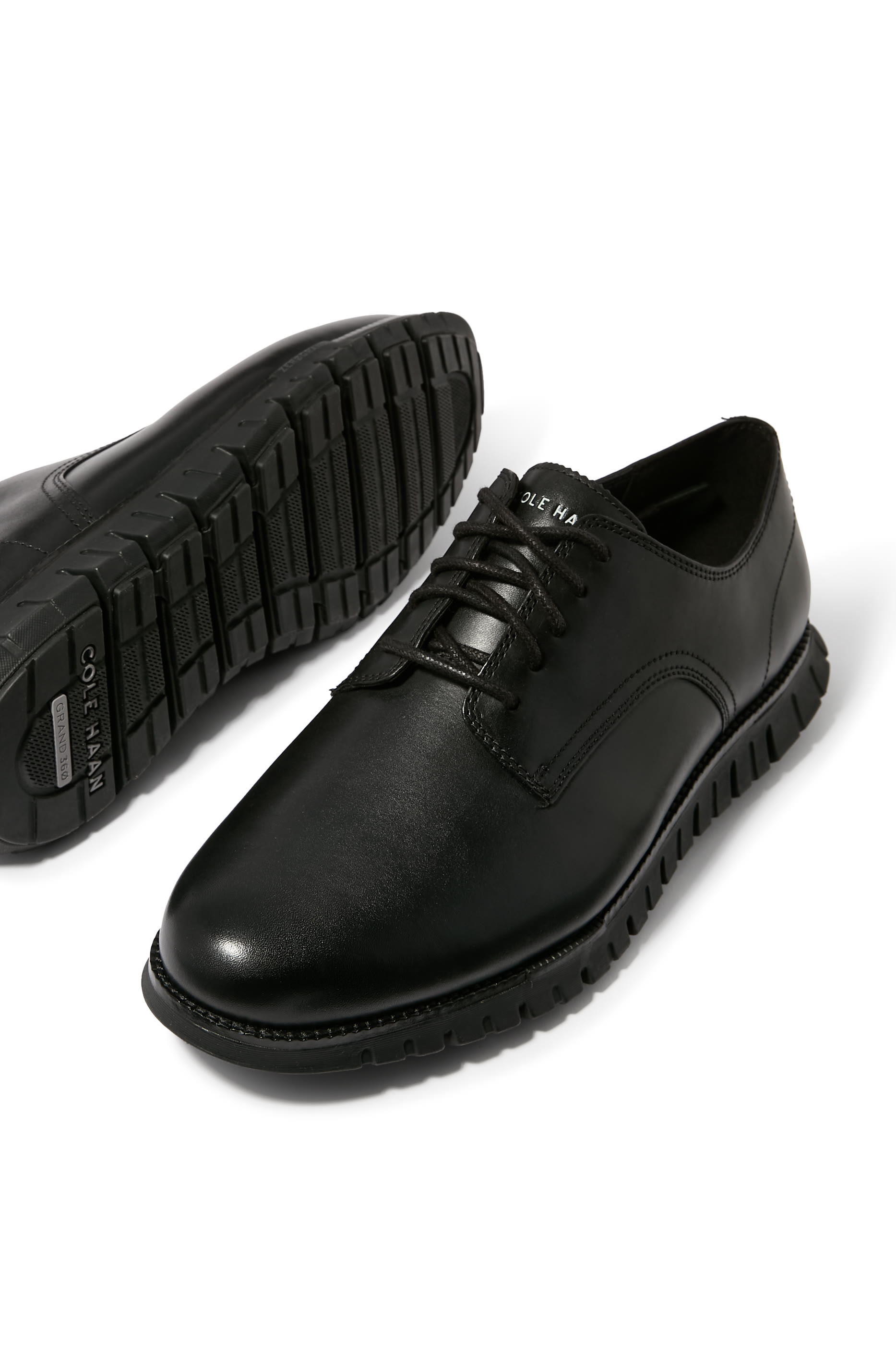 حذاء أوكسفورد زيروغراند ريماستر بمقدمة بتصميم بسيط