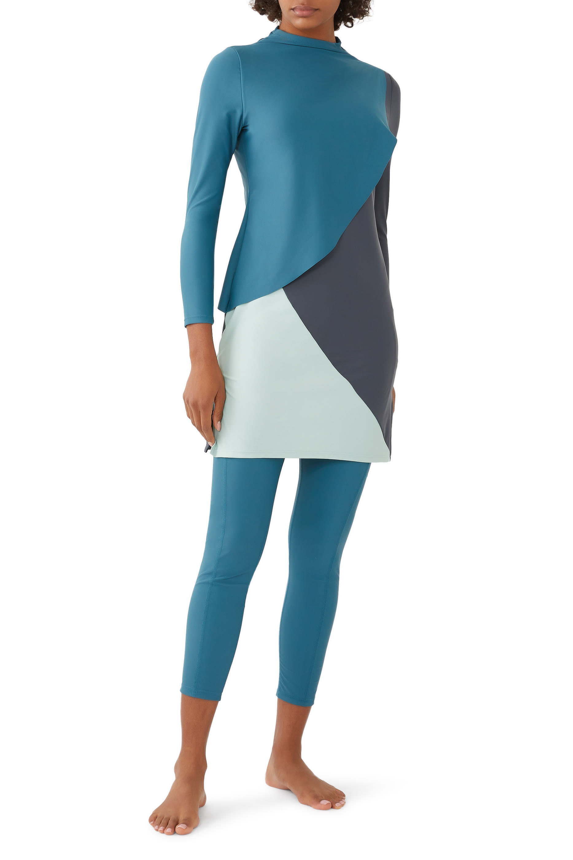 بنطال سباحة ضيق بجيب