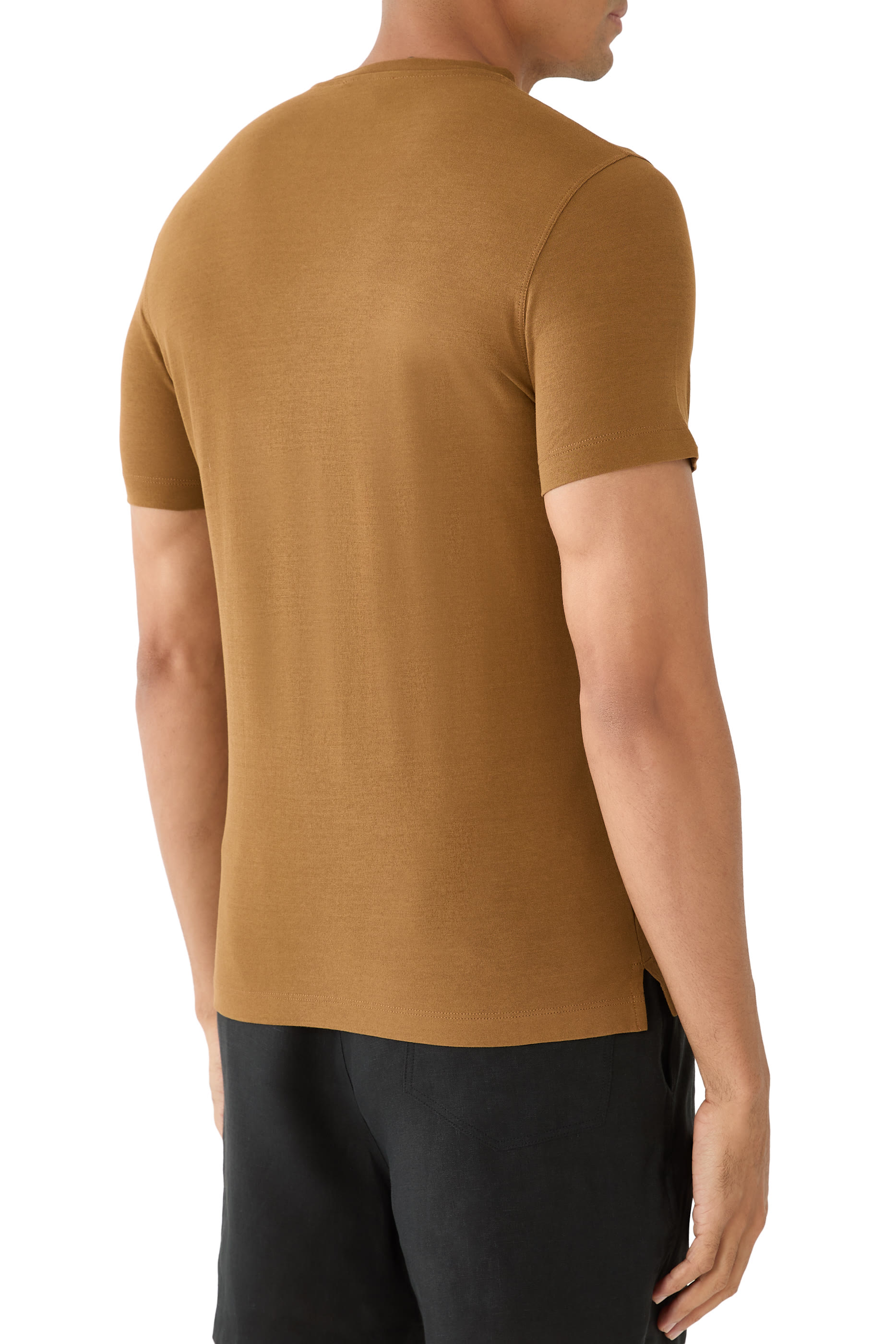 تيشيرت ايس كوتن بقصة ضيقة