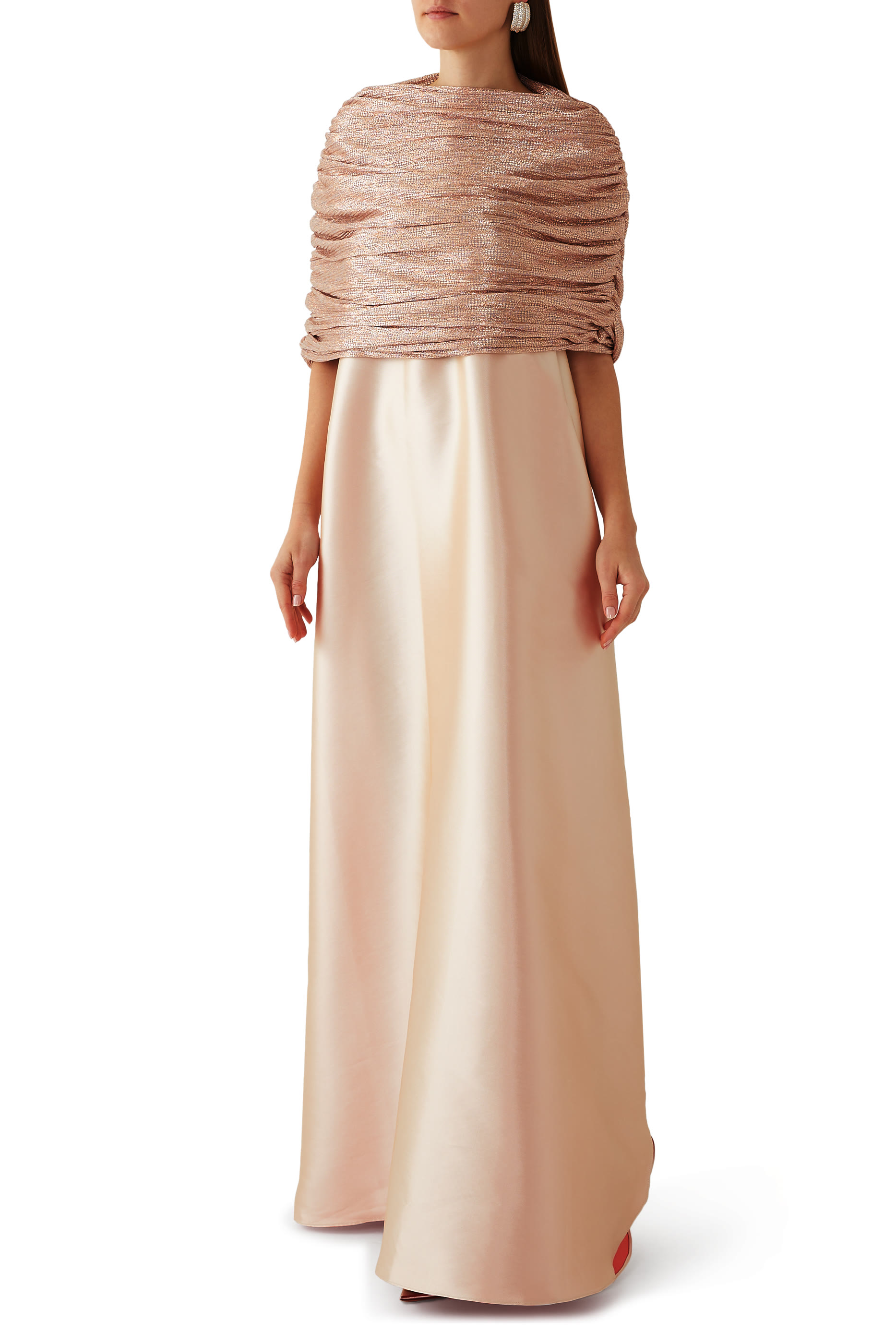 فستان بكاب وكشكش