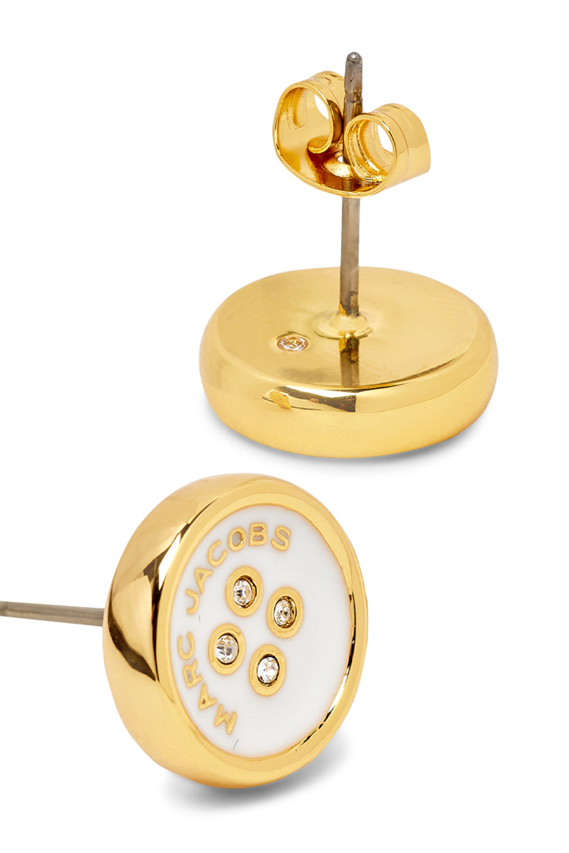 أقراط بتصميم أزرار