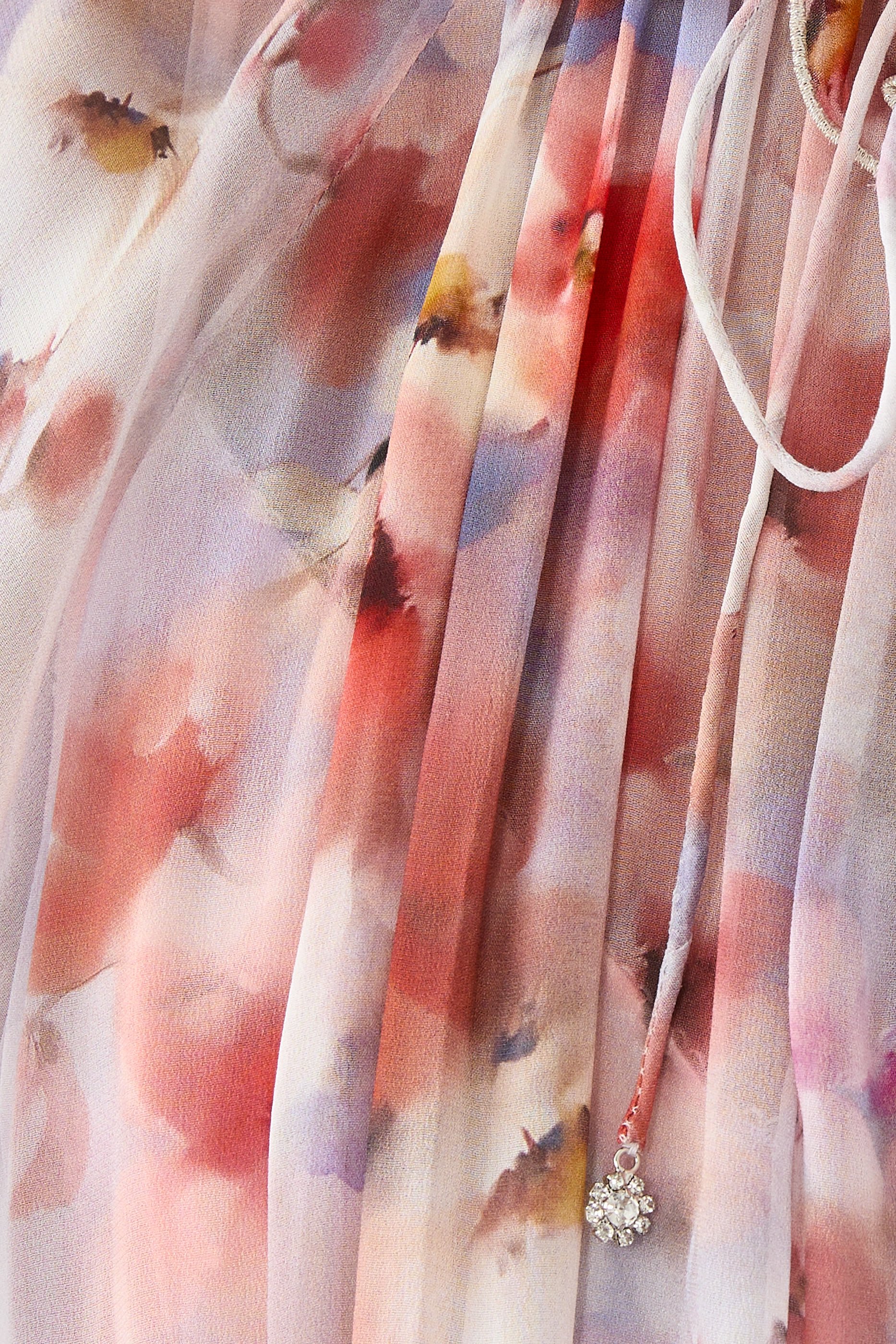 فستان كراش متوسط الطول أكمام واسعة