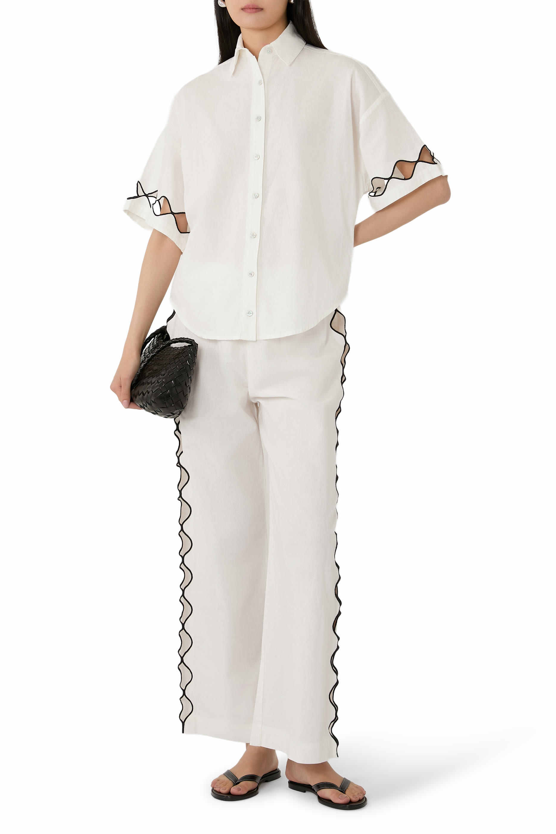 قميص لاين بفتحات