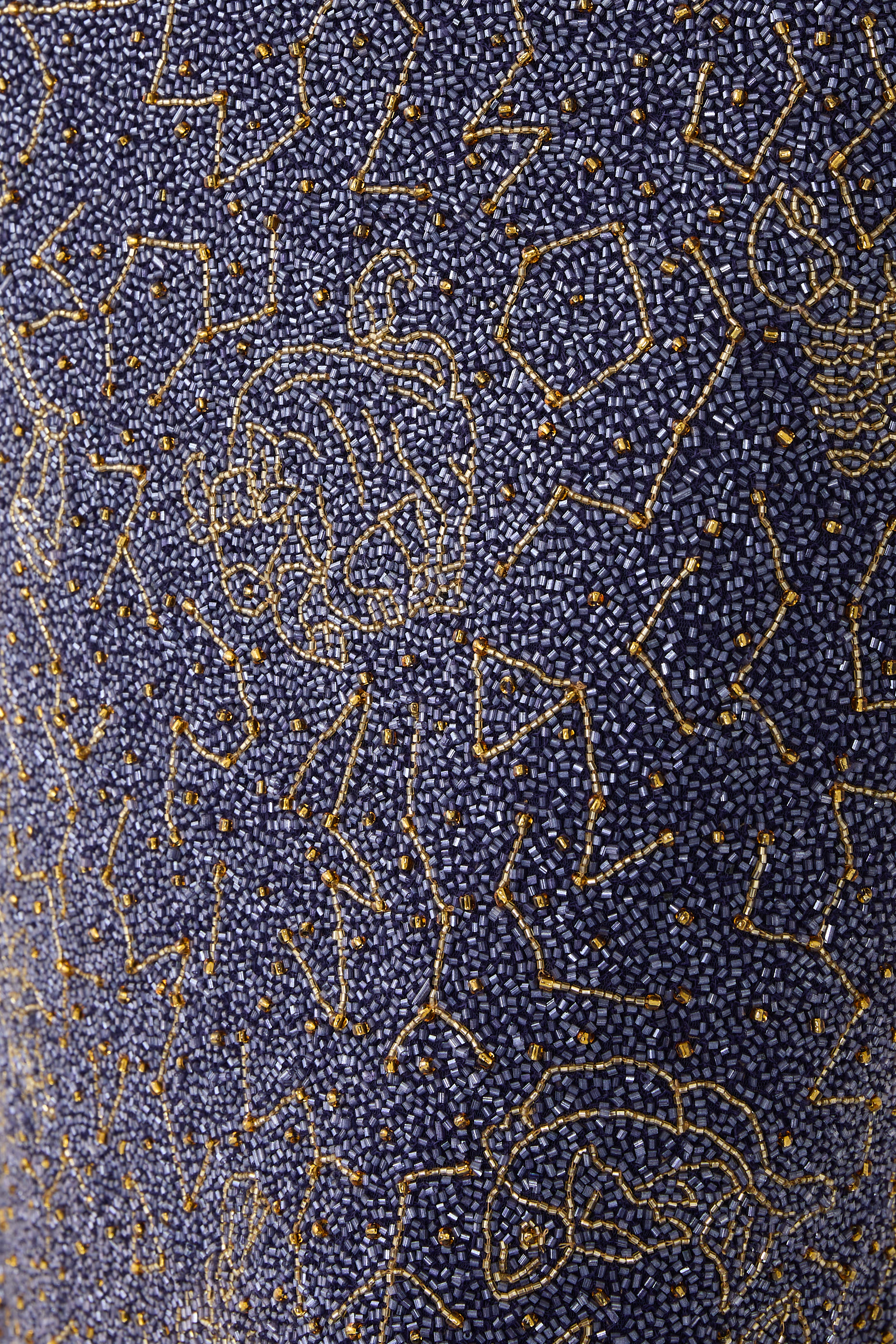 تنورة زودياك طويلة مطرزة