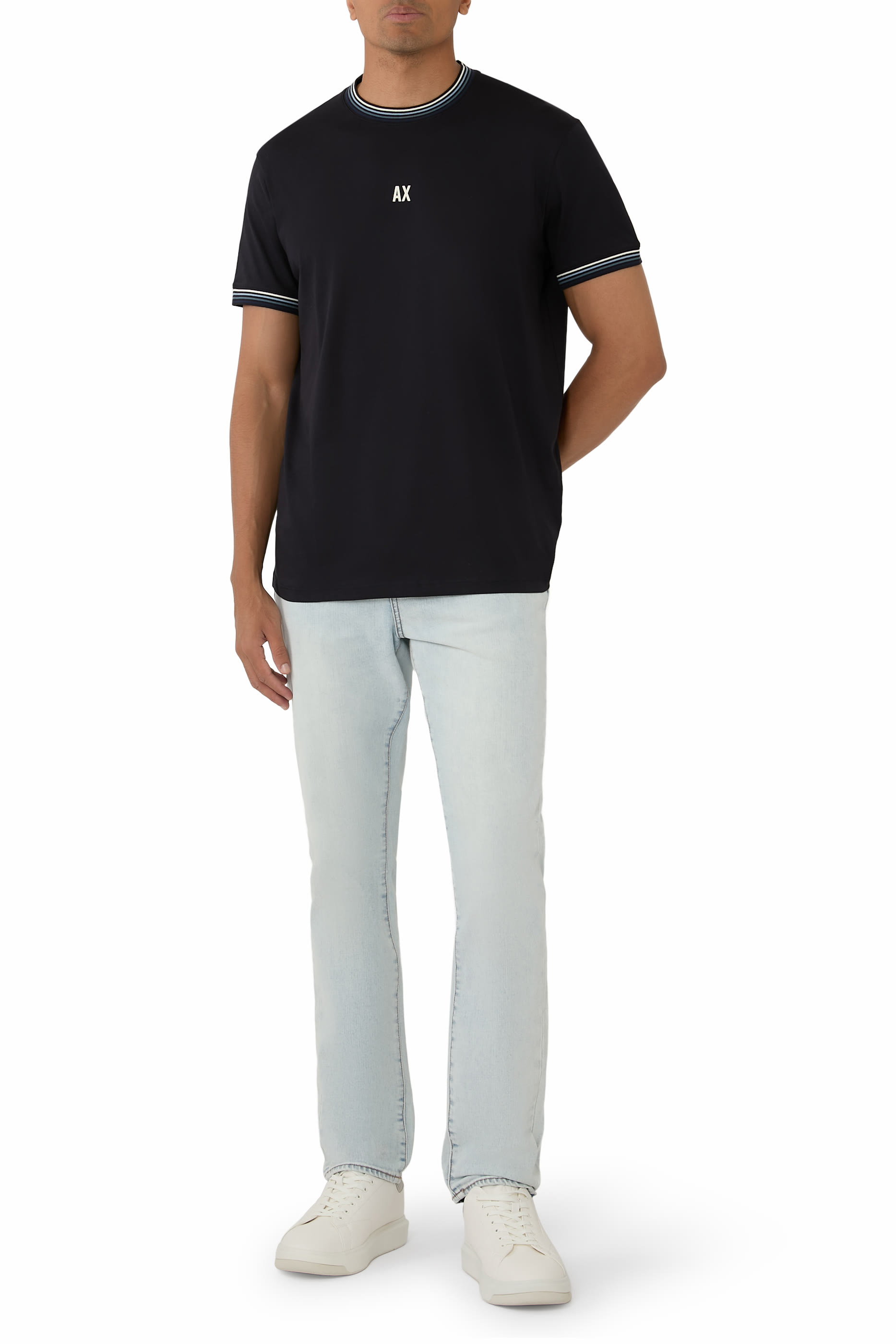 تيشيرت بشعار الماركة