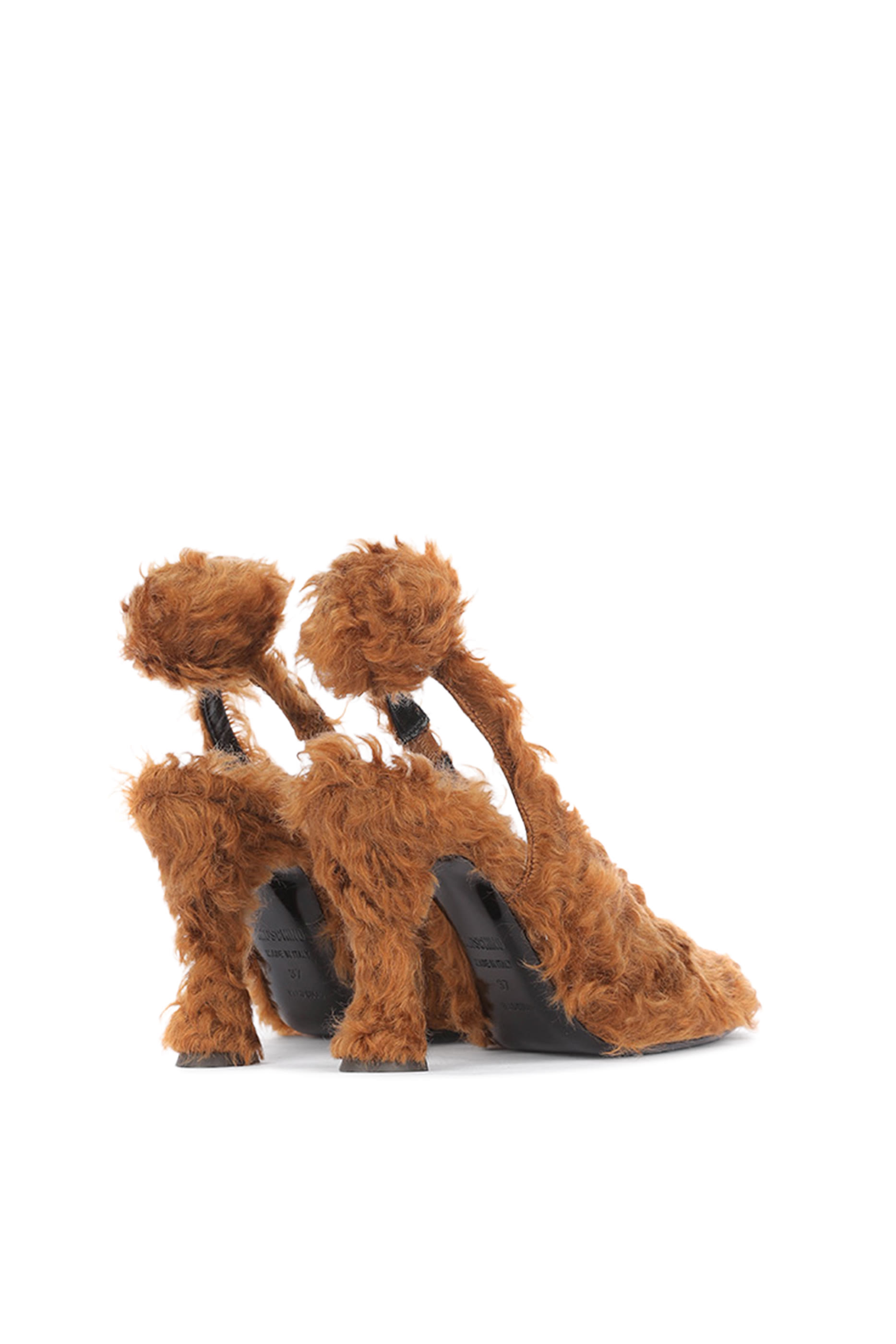 حذاء كلاسيكي 100 موهير