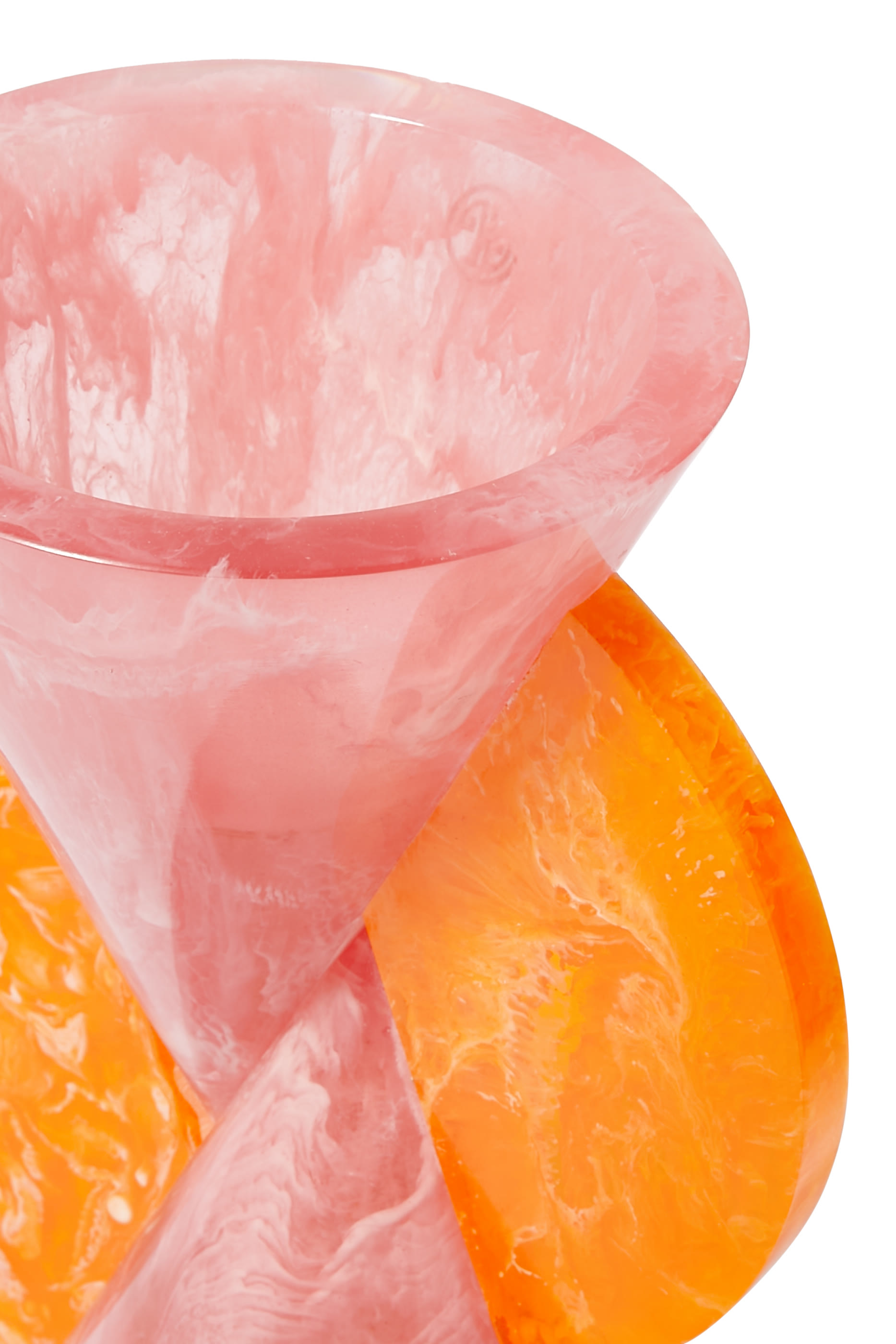 مزهرية مستيك بتصميم مخروط