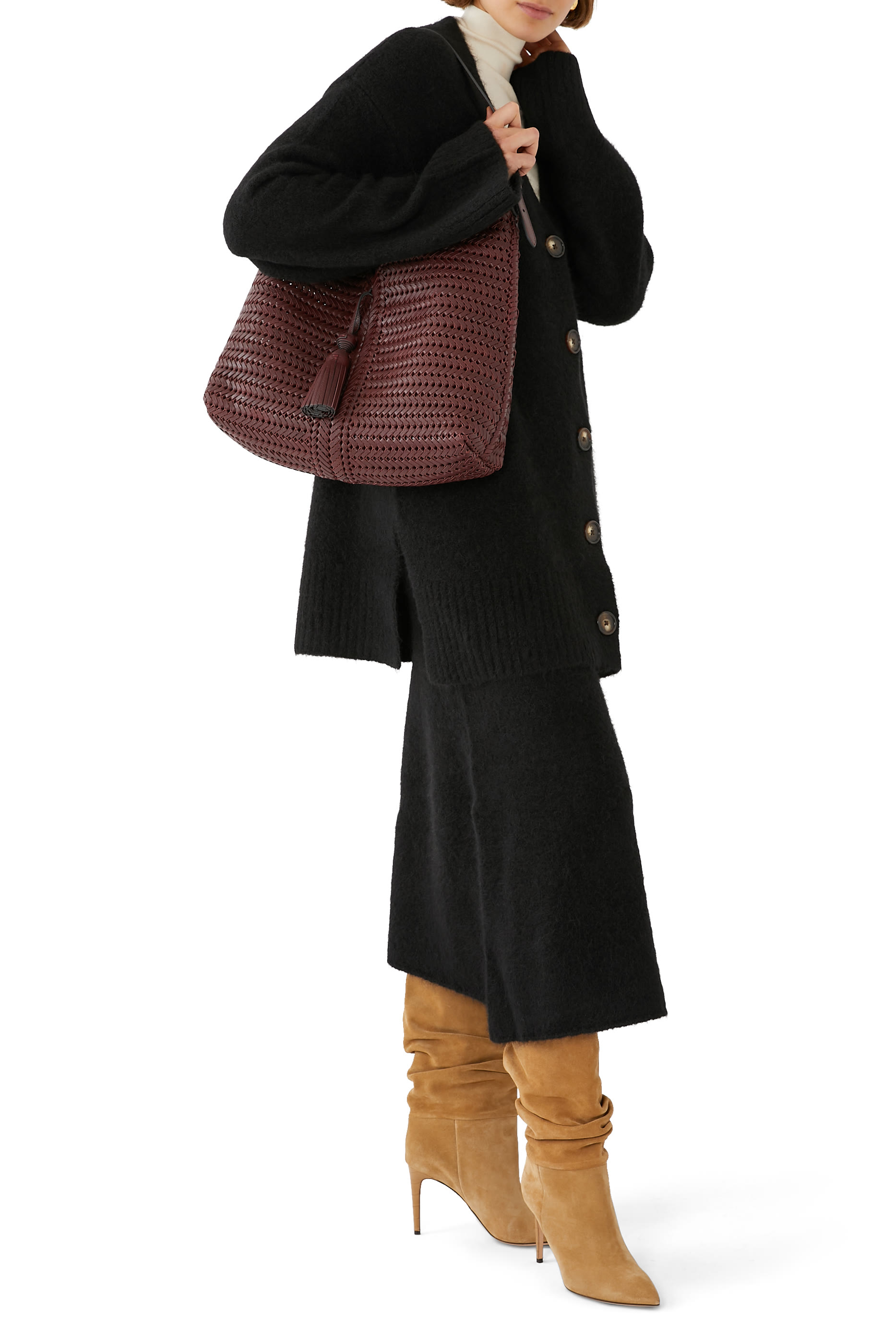 حقيبة هوبو نيسون مزينة بشرابات