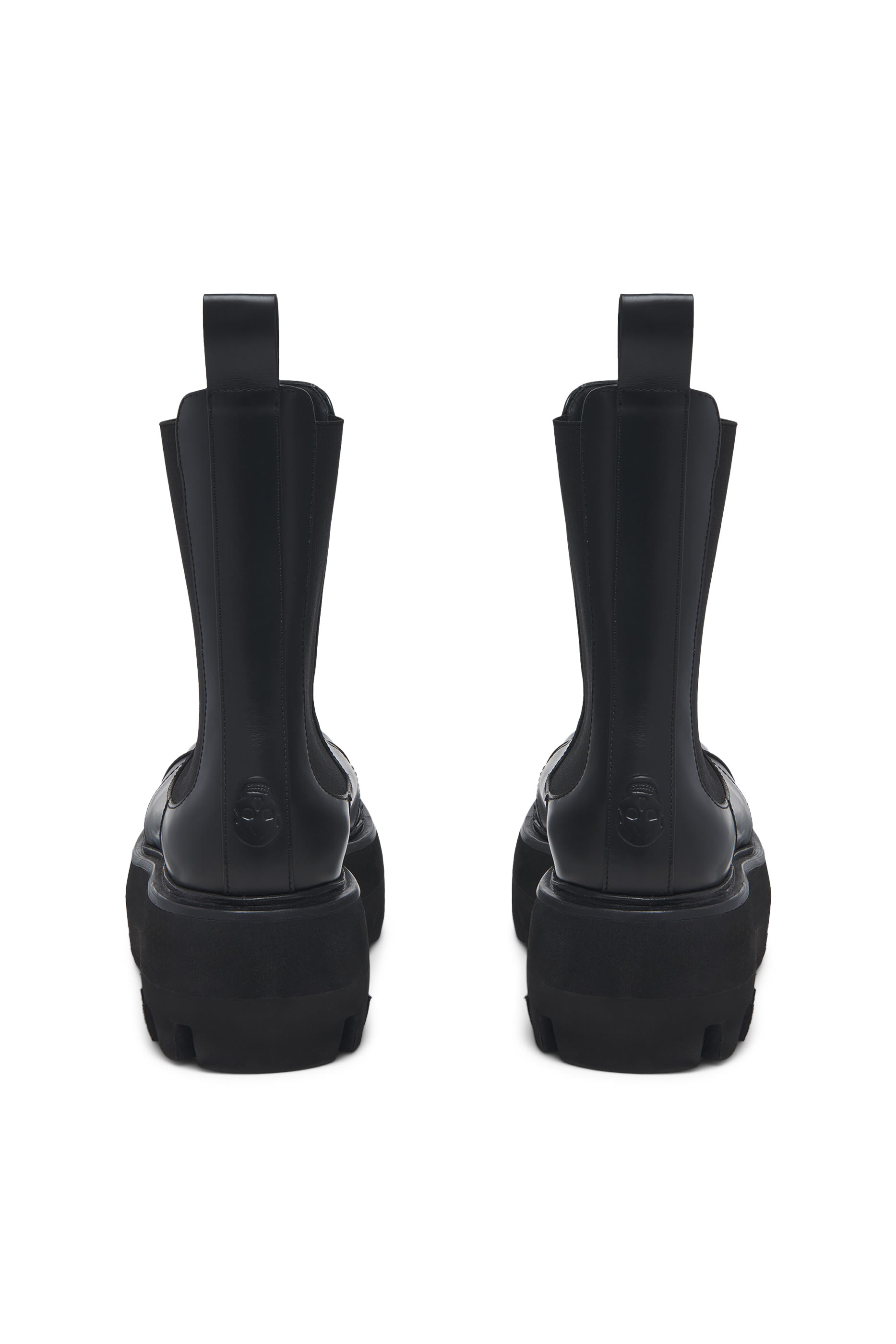 بوت جلد لامع