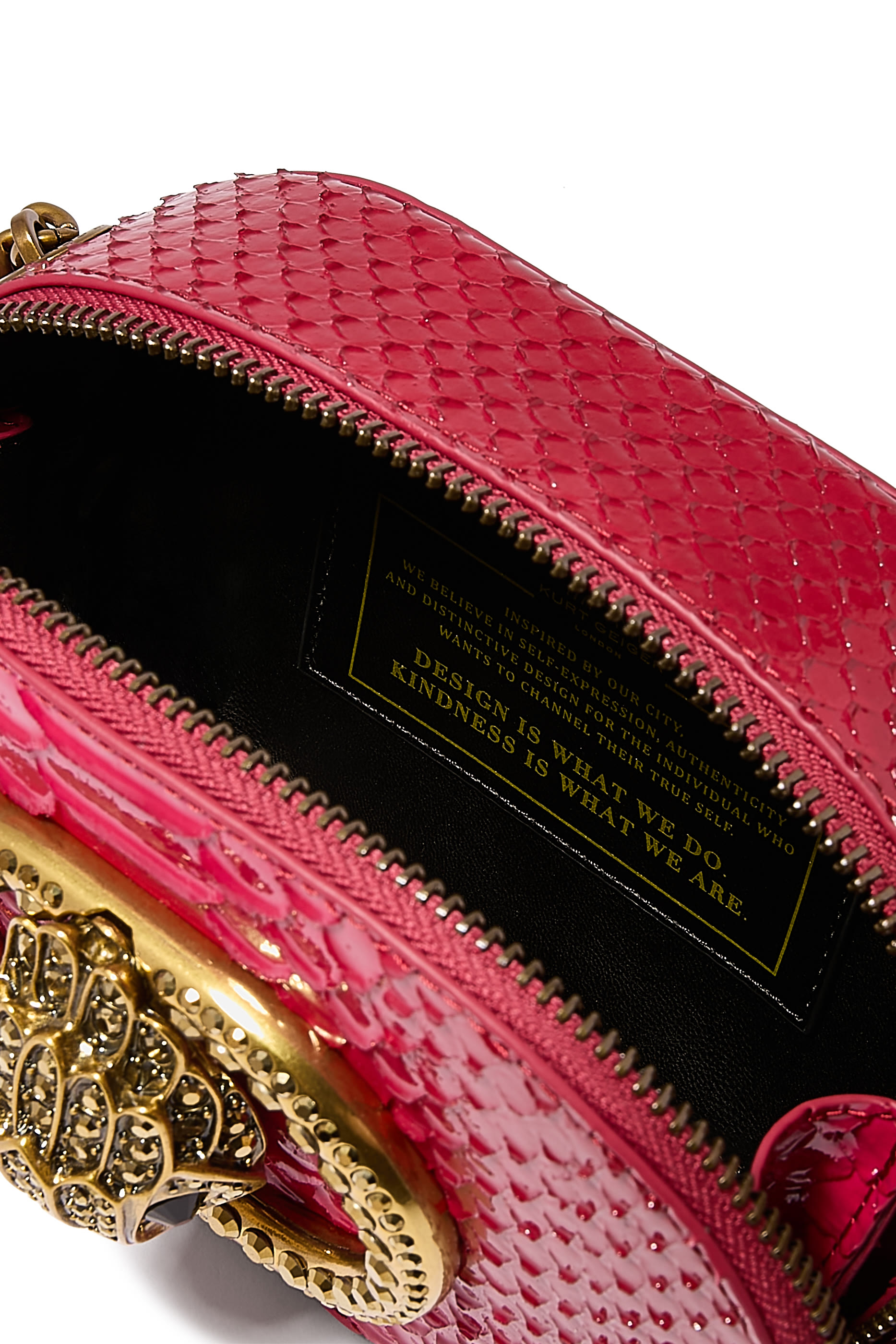 حقيبة كاميرا تشيلسي صغيرة