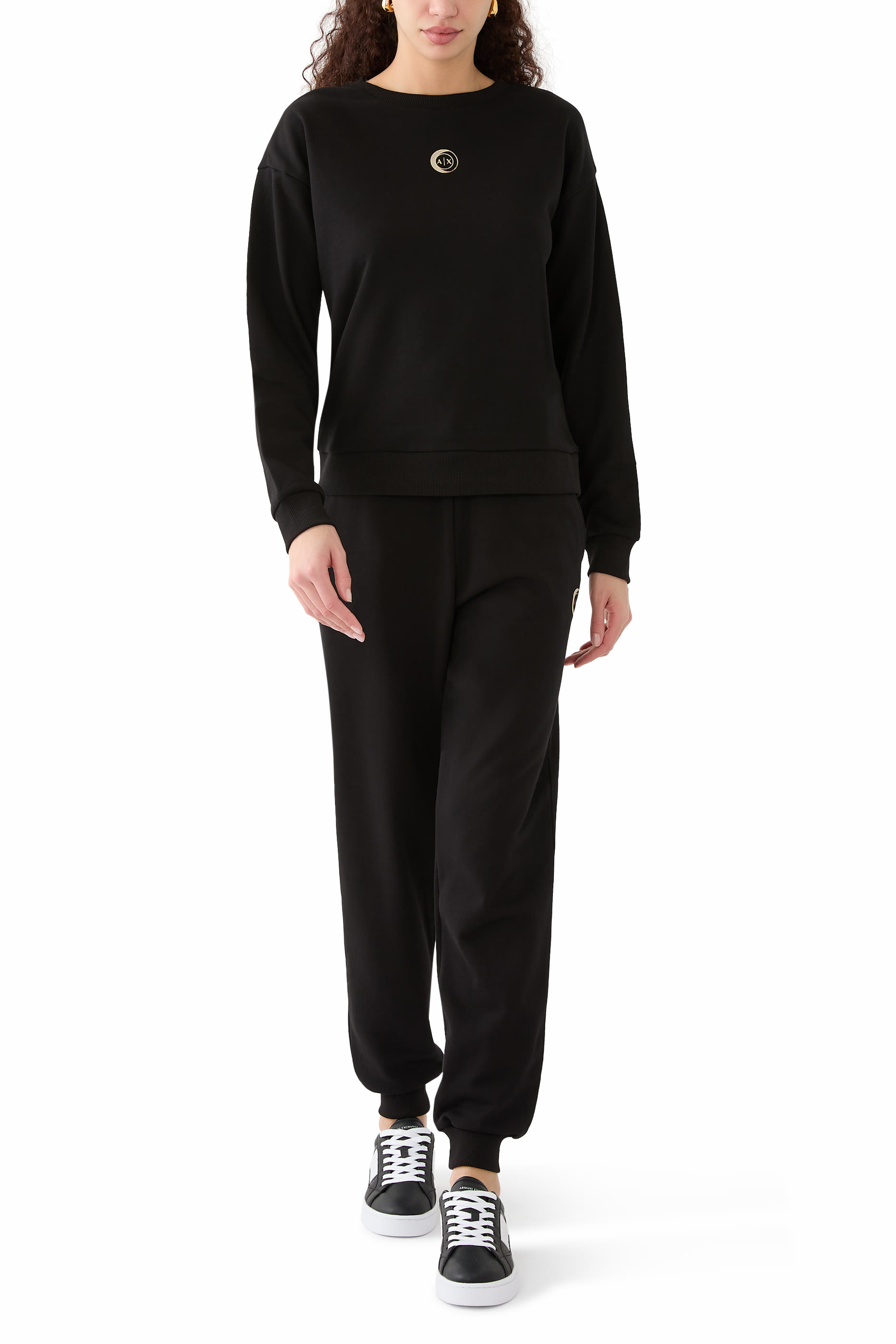 سويت شيرت بغطاء للرأس وشعار الماركة